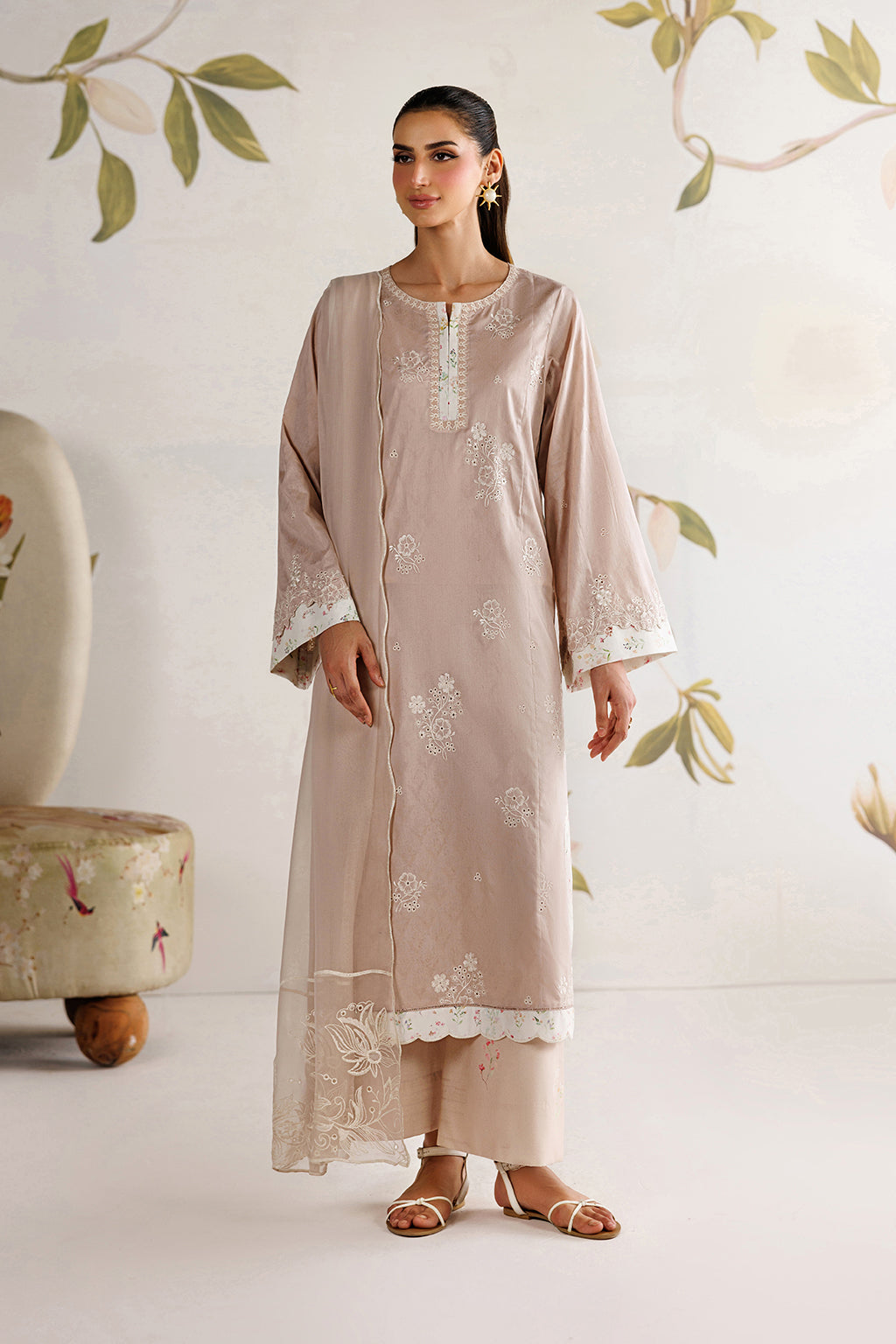 Iznik | Printed Lawn | UE-687