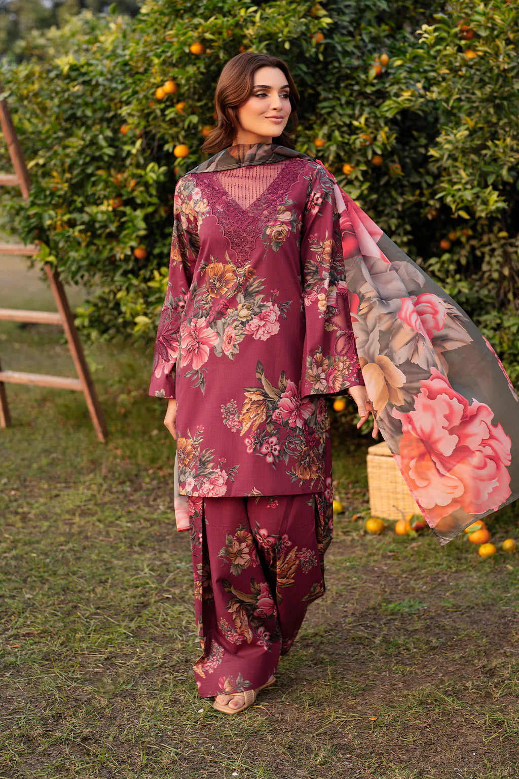 Iznik | Online Exclusive Lawn | UE-385