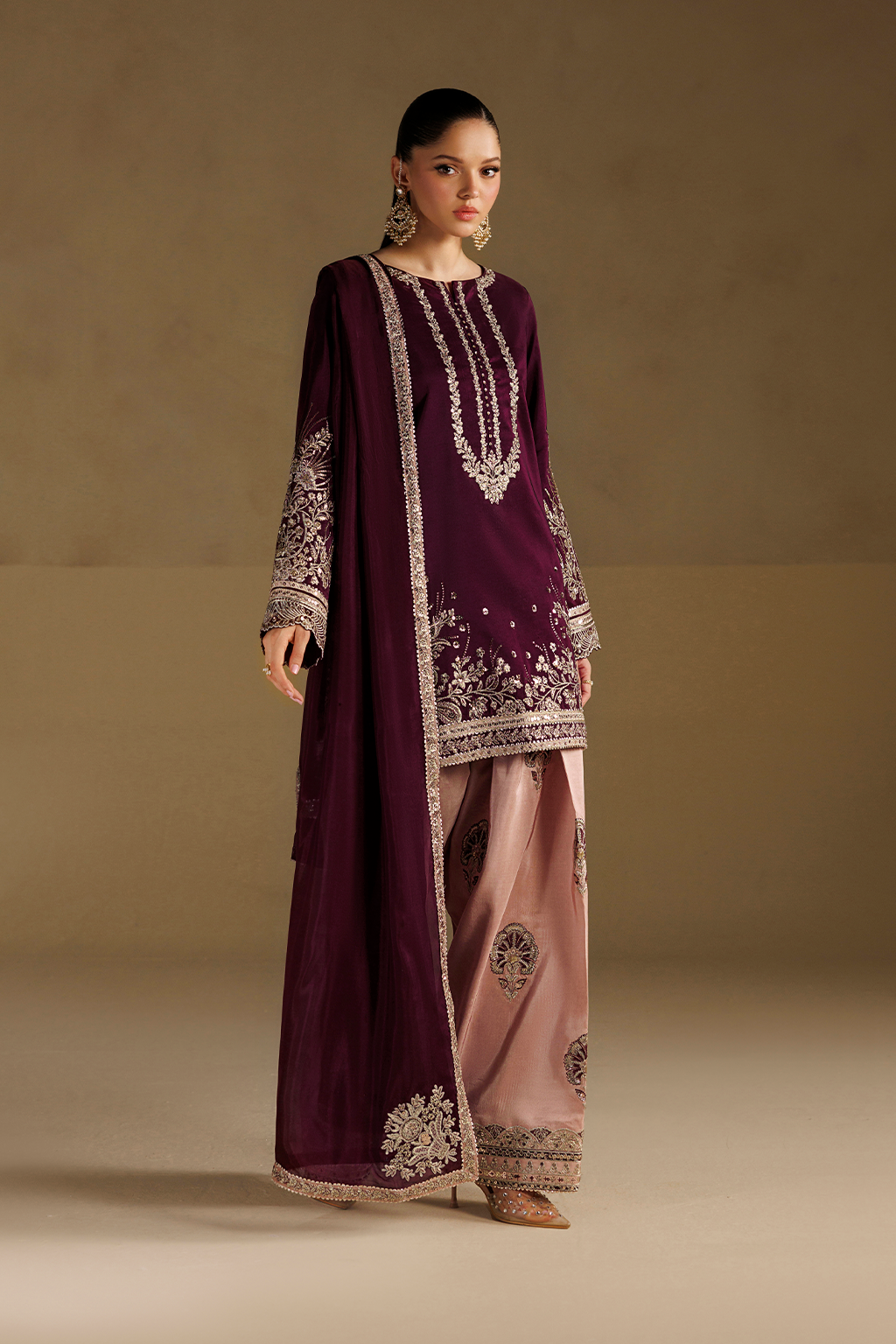 Iznik | Formals 26 Embroidered Ramen Silk | UE-733