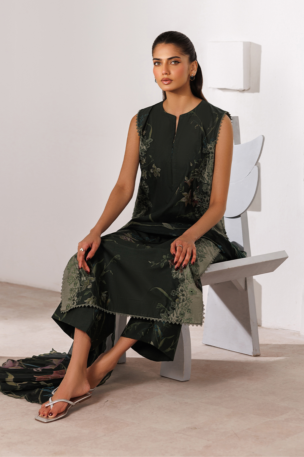 Iznik | Printed Lawn | UE-639