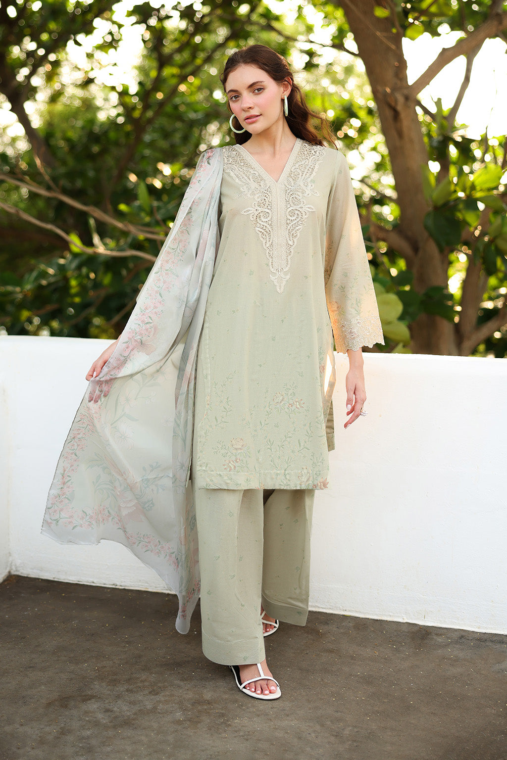 Iznik | Exclusive Printed Lawn | UE-490