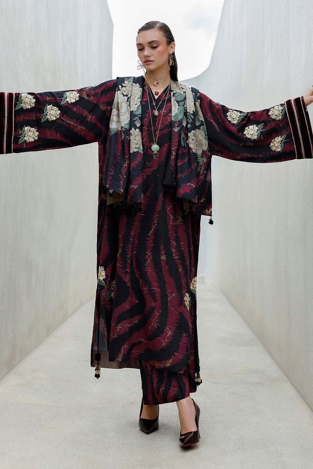 Baroque | Digital Printed Viscose Winter | SF-4568