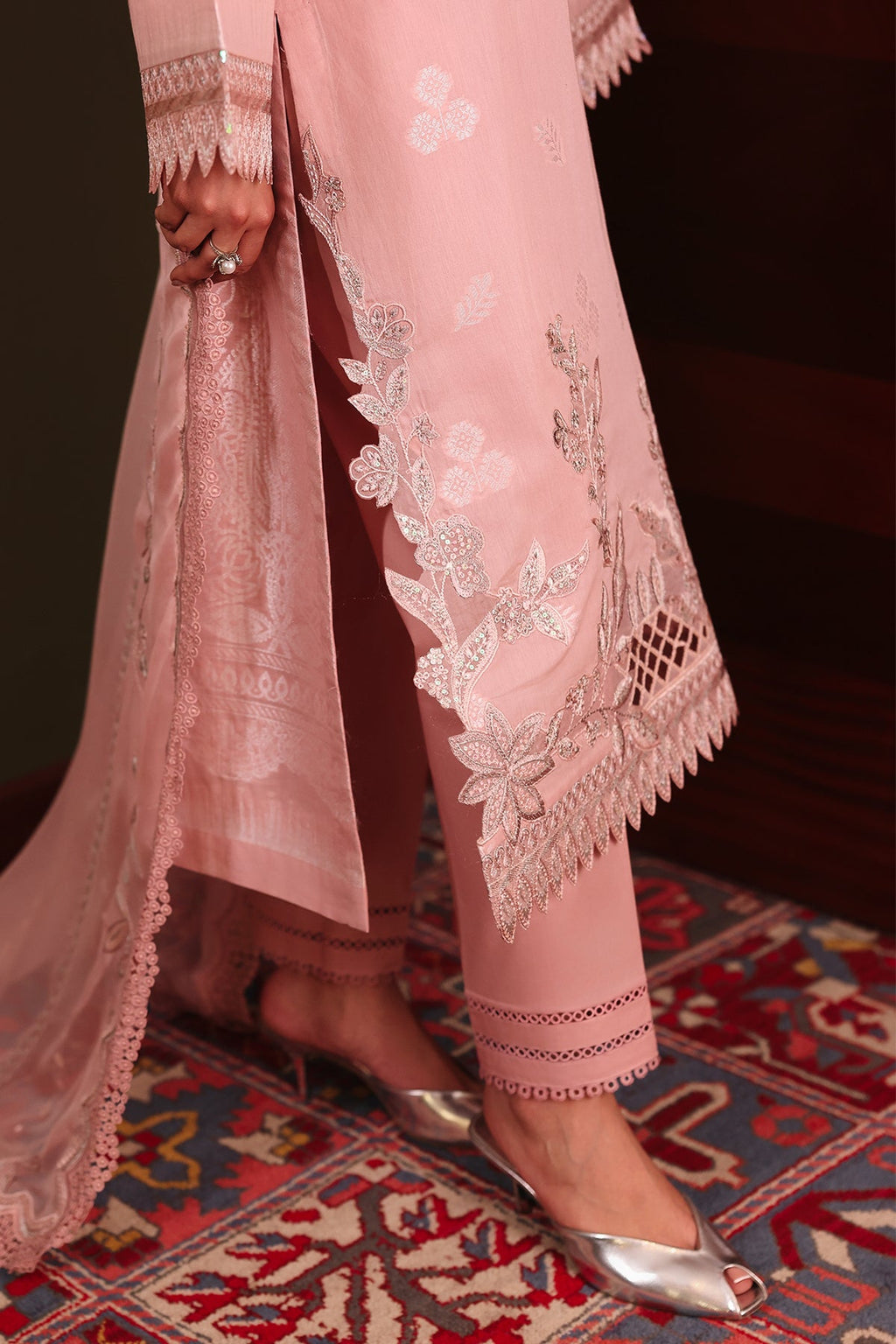 Nureh | Maya Embroidered Jacquared | NJ-111