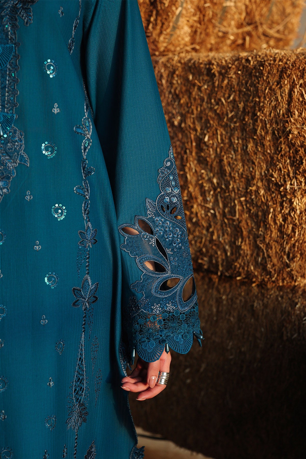 Nureh | Raha Unstitched Lawn Doria | NE-247