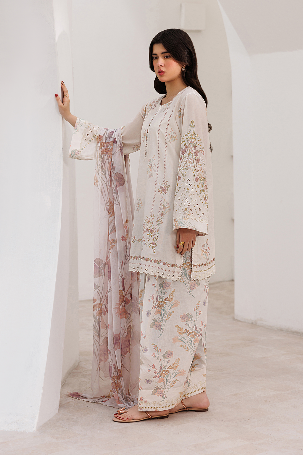 Iznik | Printed Lawn | UE-631
