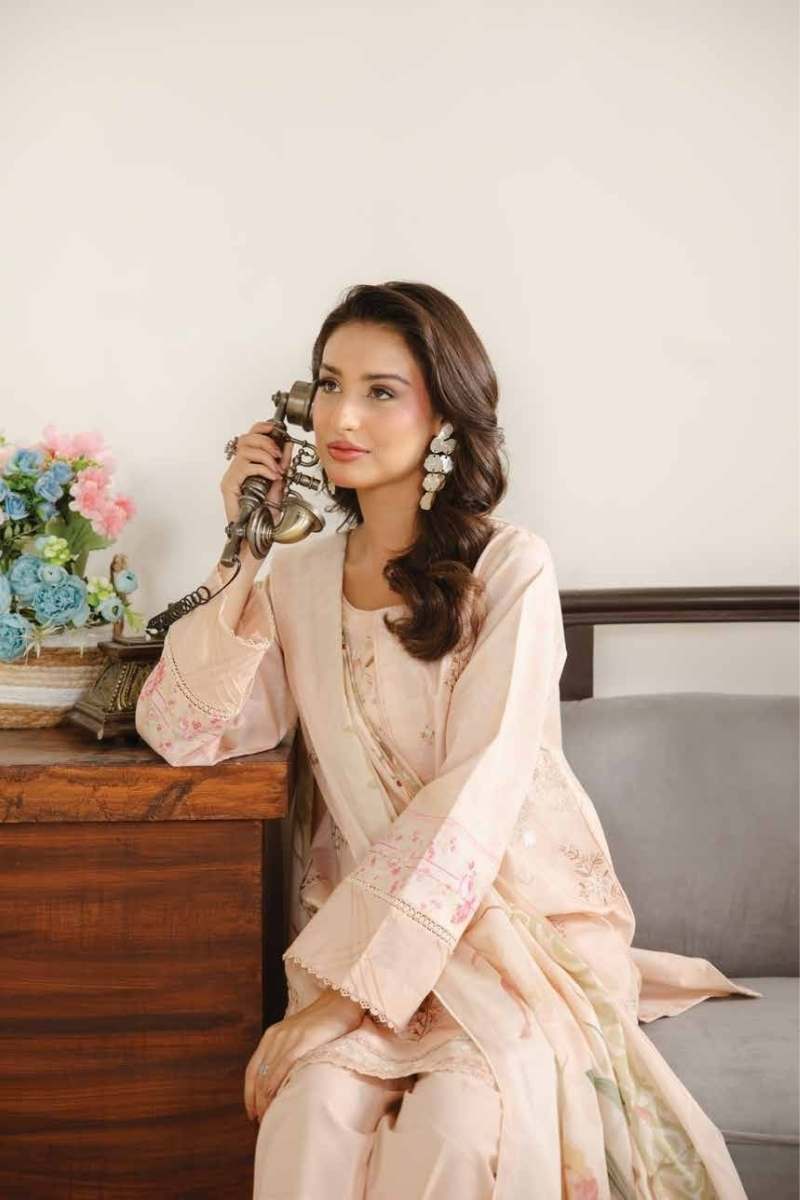 Ayleen | Book Rangkaari collection '26 | Resham