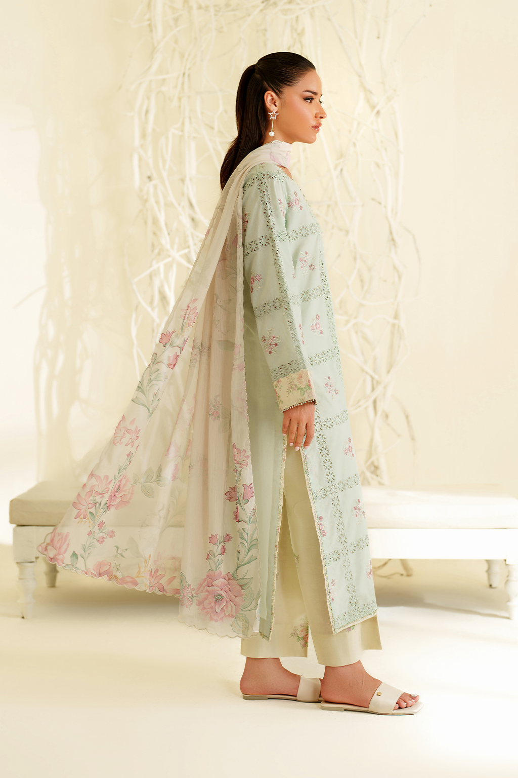 Iznik | Exclusive Printed Lawn | UE-531