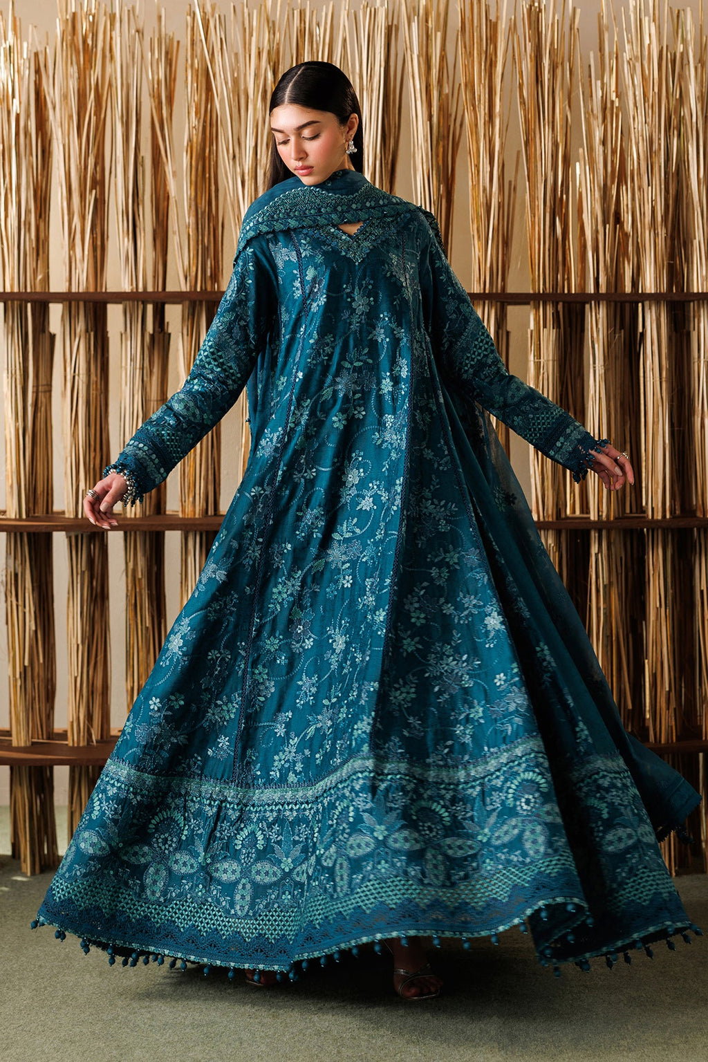BAROQUE |EMBROIDERED LAWN | EL26-D04
