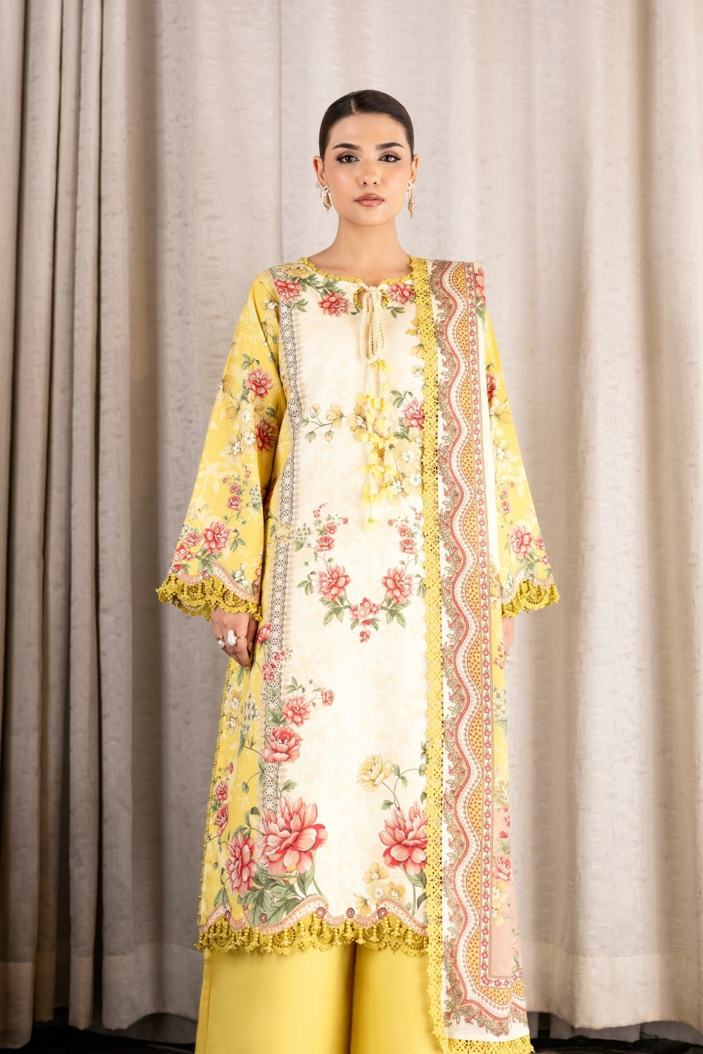 Naqsh | Midnight Meadow Lawn | Primrose