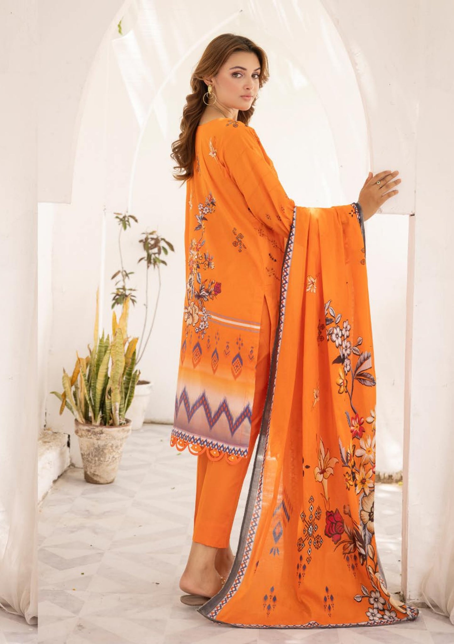 Shaista | Embroidered Lawn | Heer