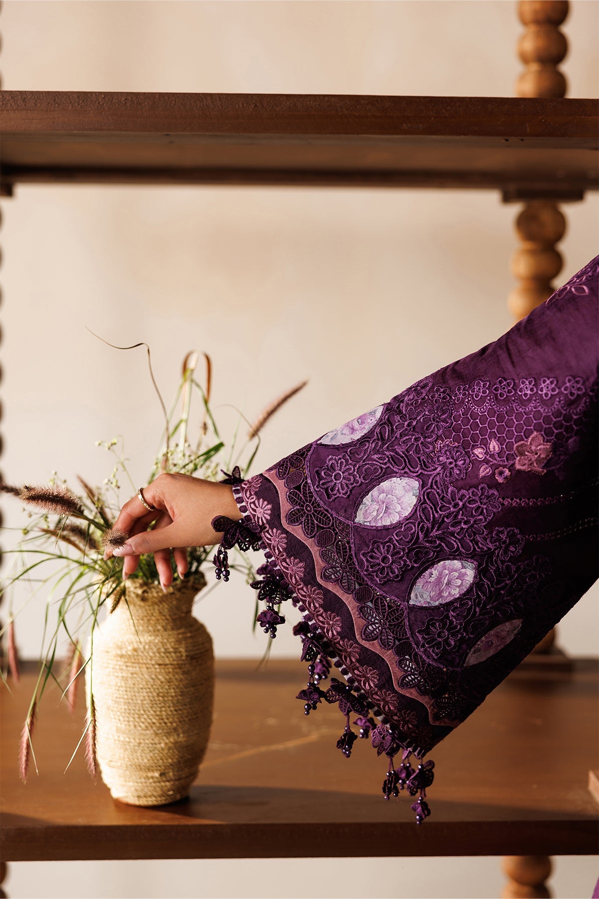 BAROQUE| EMBROIDERED LAWN | EL26-D02