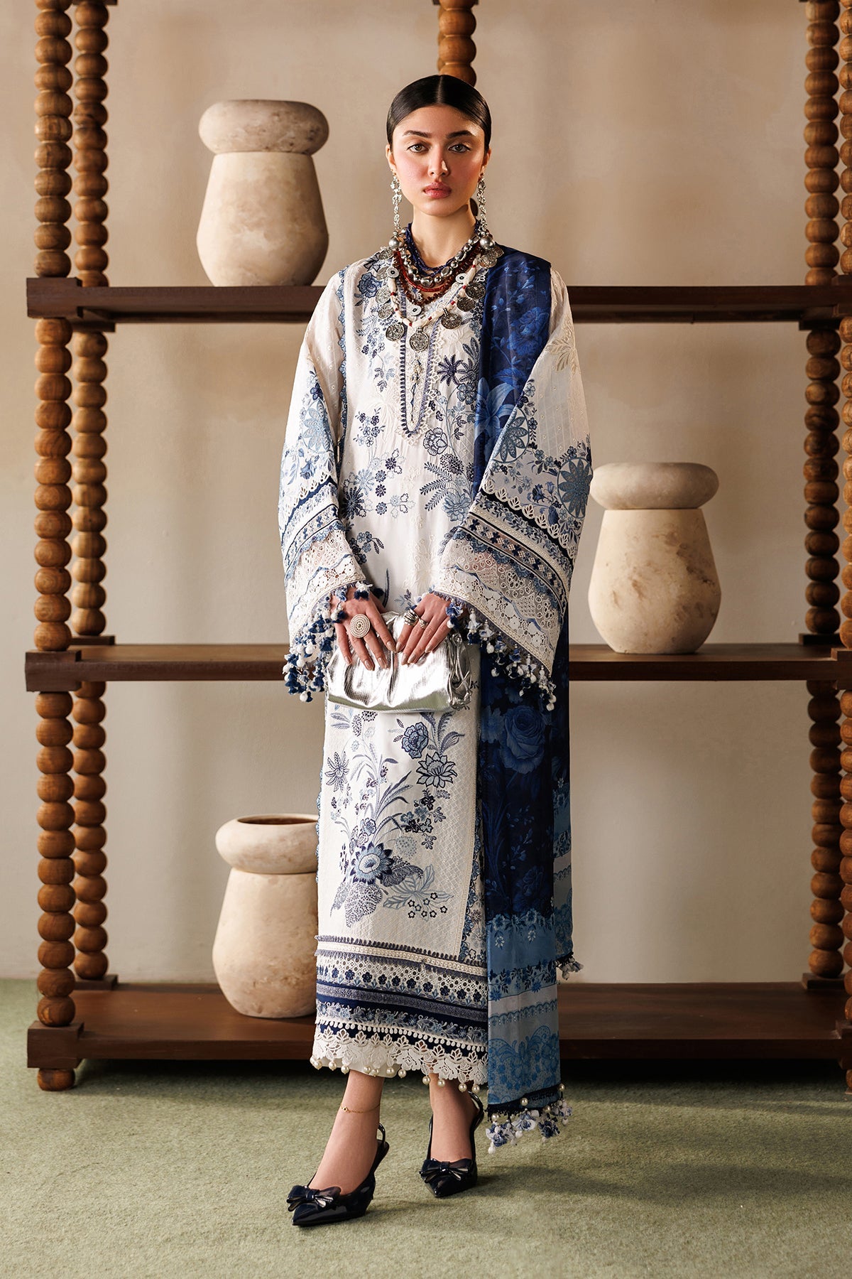 BAROQUE |EMBROIDERED LAWN | EL26-D06