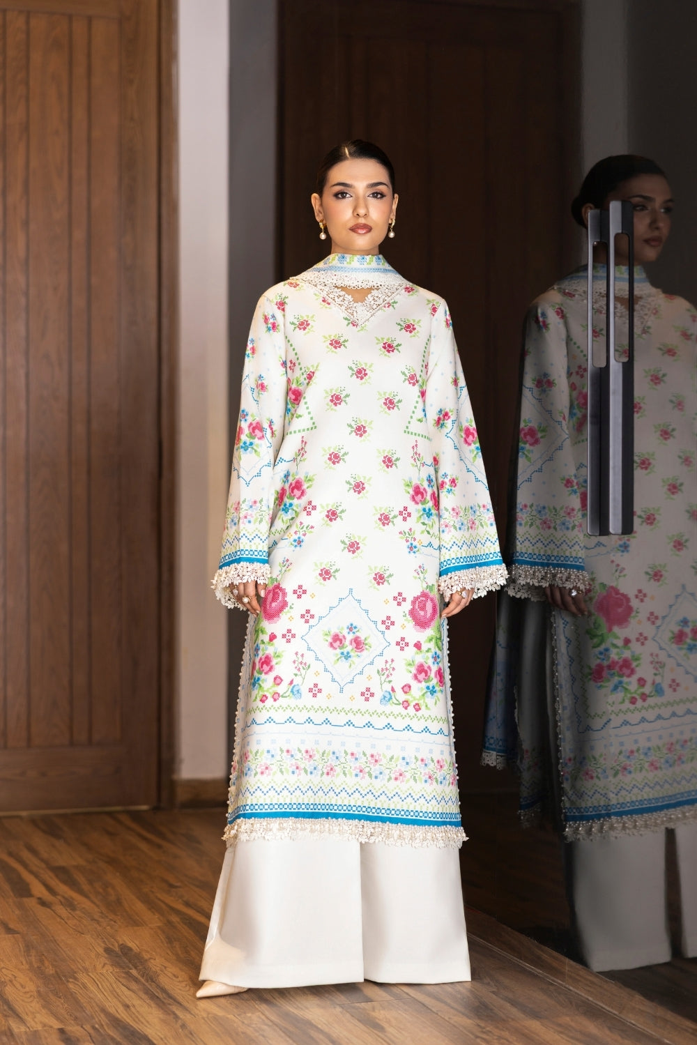 Naqsh | Midnight Meadow Lawn | Alabaster