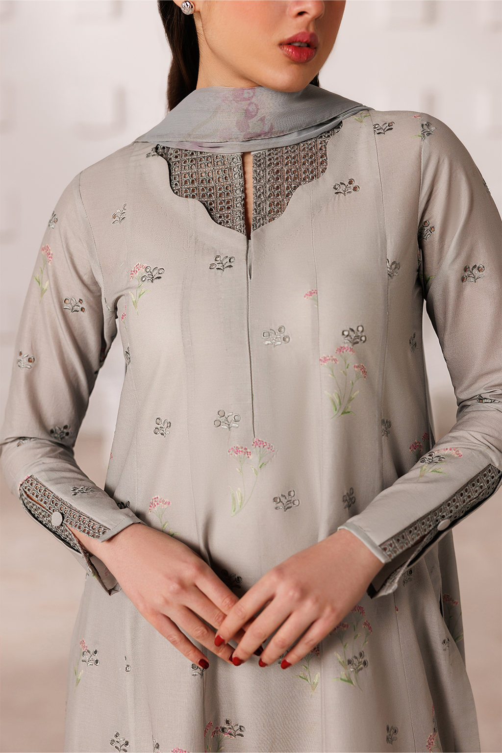 Iznik | Printed Lawn | UE-634