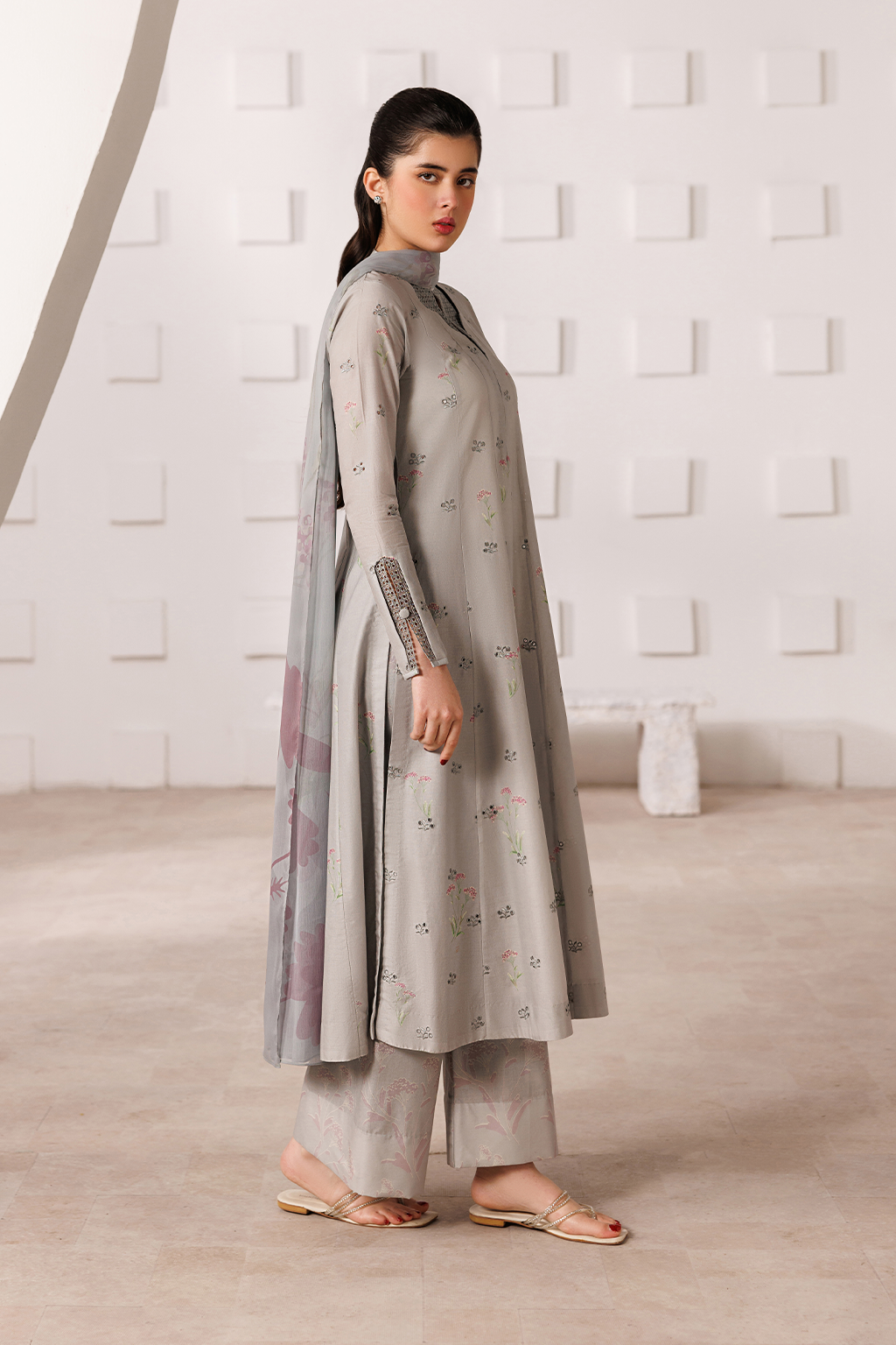 Iznik | Printed Lawn | UE-634