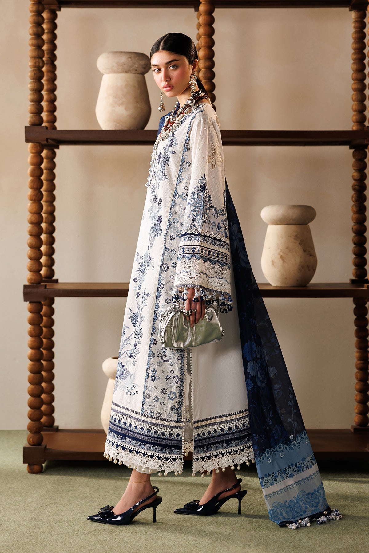 BAROQUE |EMBROIDERED LAWN | EL26-D06