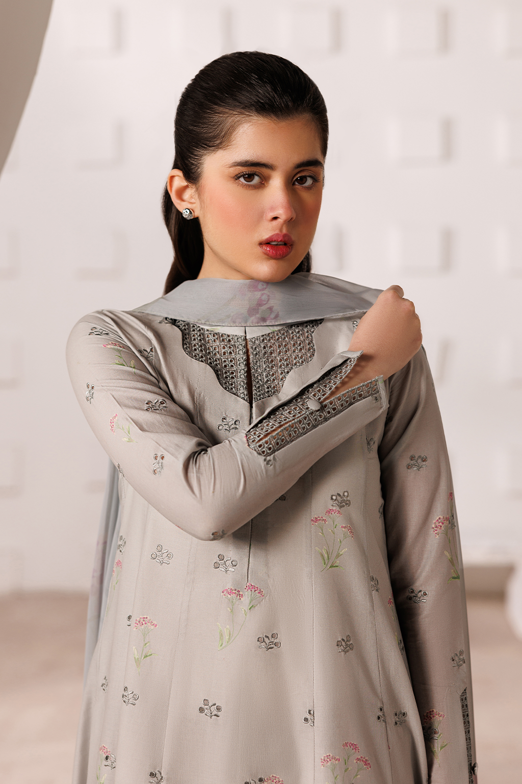 Iznik | Printed Lawn | UE-634