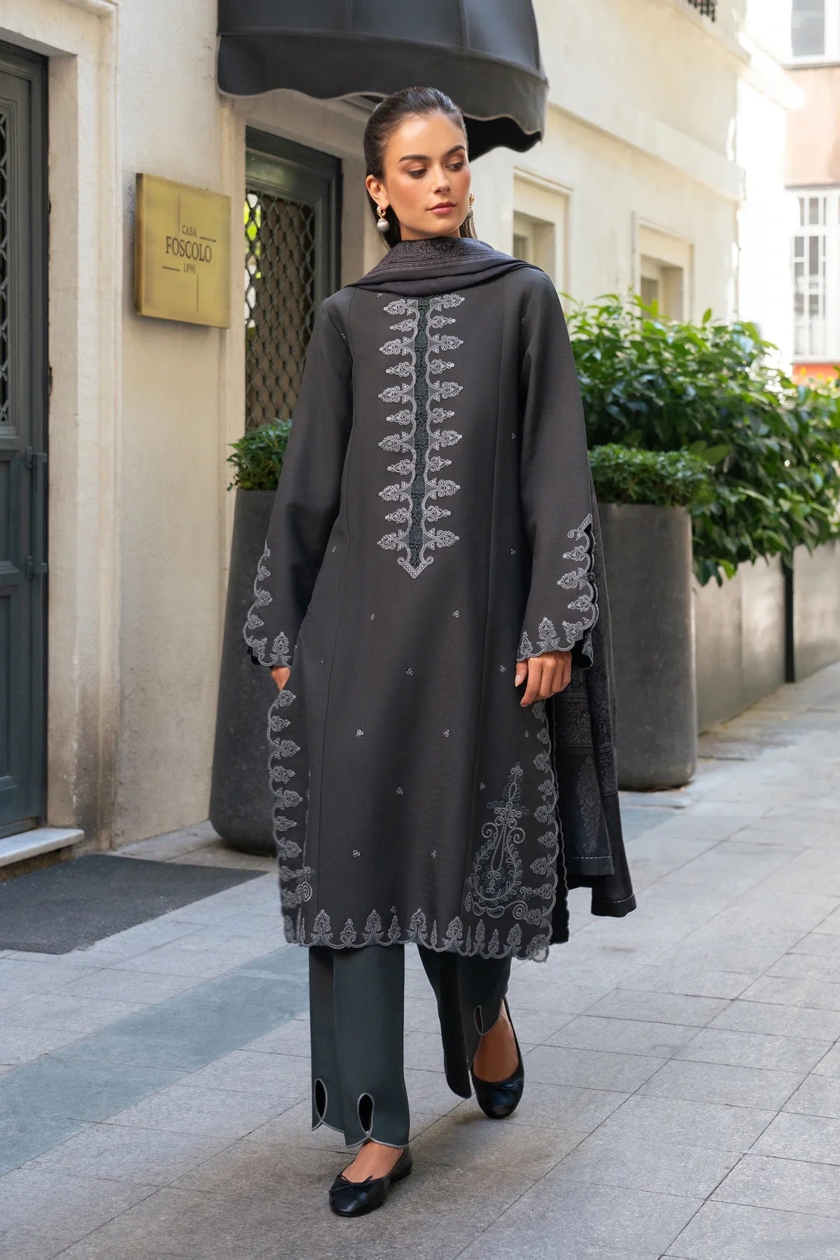 Rang Rasiya | Meet Me in Istanbul Khaddar Winter | Slate