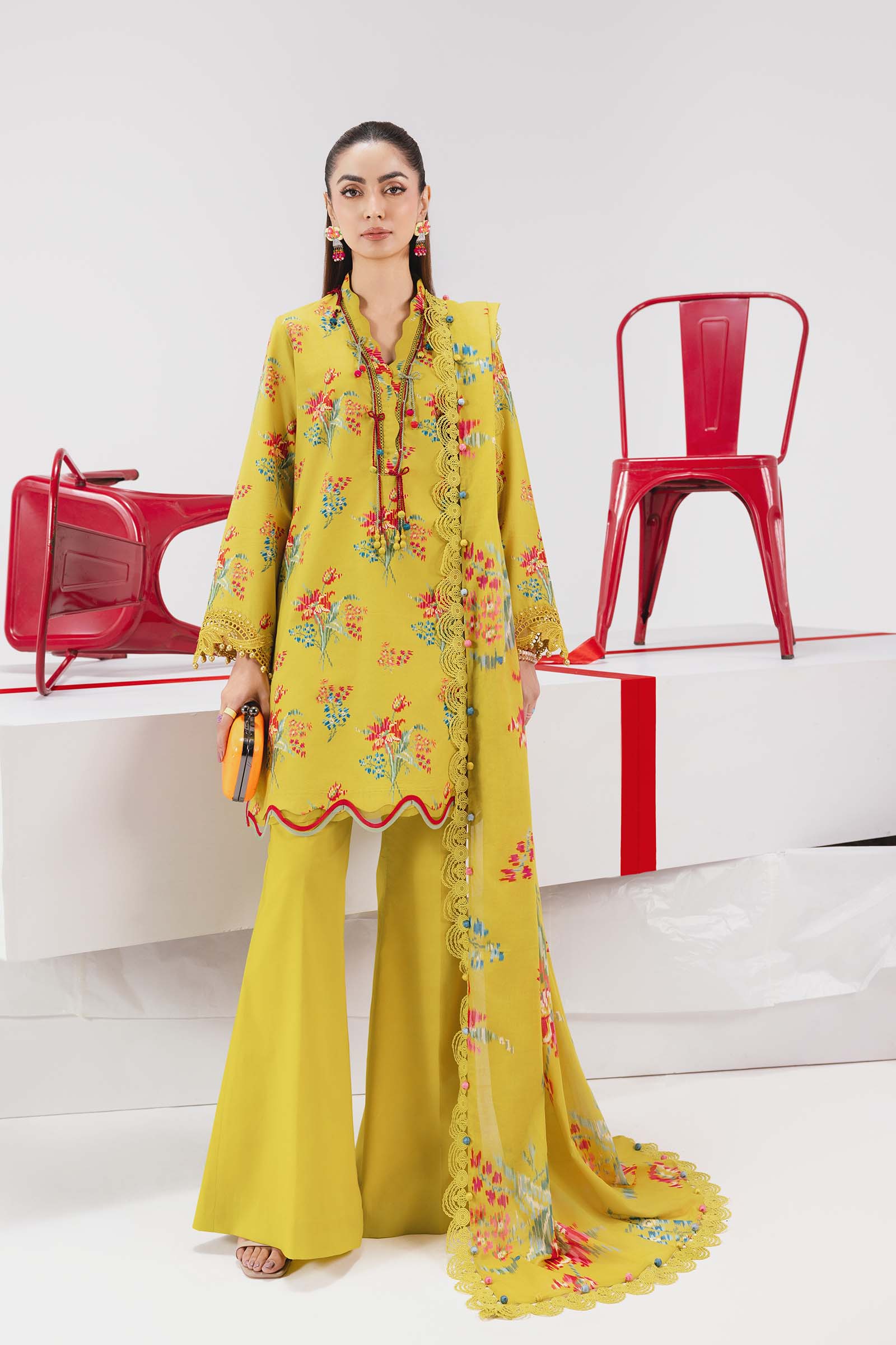 MARIA B | 3 Pc Unstitched Embroidered Lawn Suit | MB-CUSV13-06B