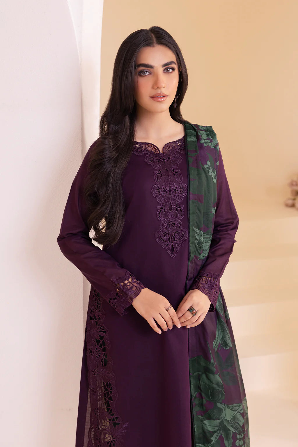 Iznik | Online Exclusive Lawn | UE-257