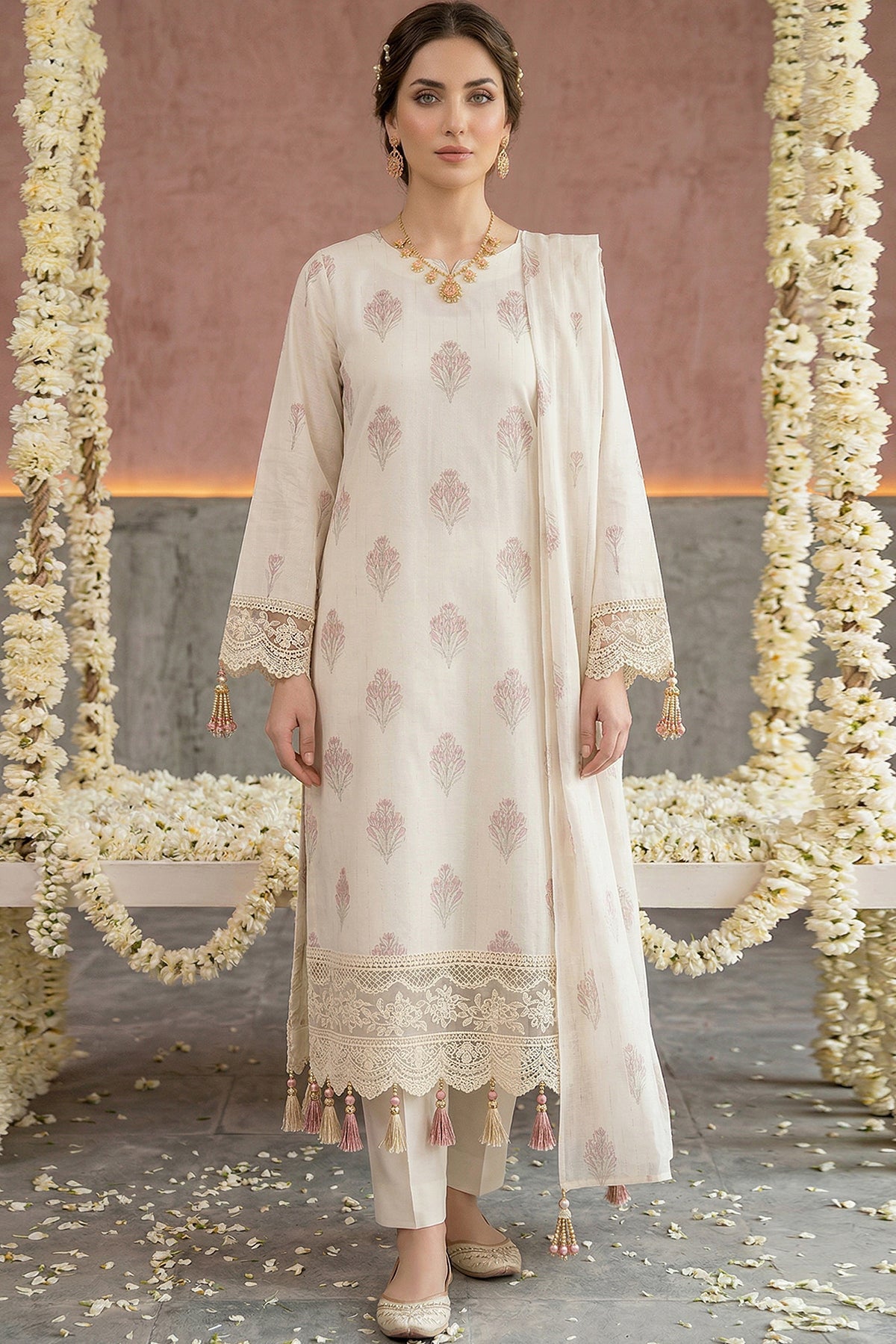 Noor E Fajar | Saira Luxury Lawn | NF-1560