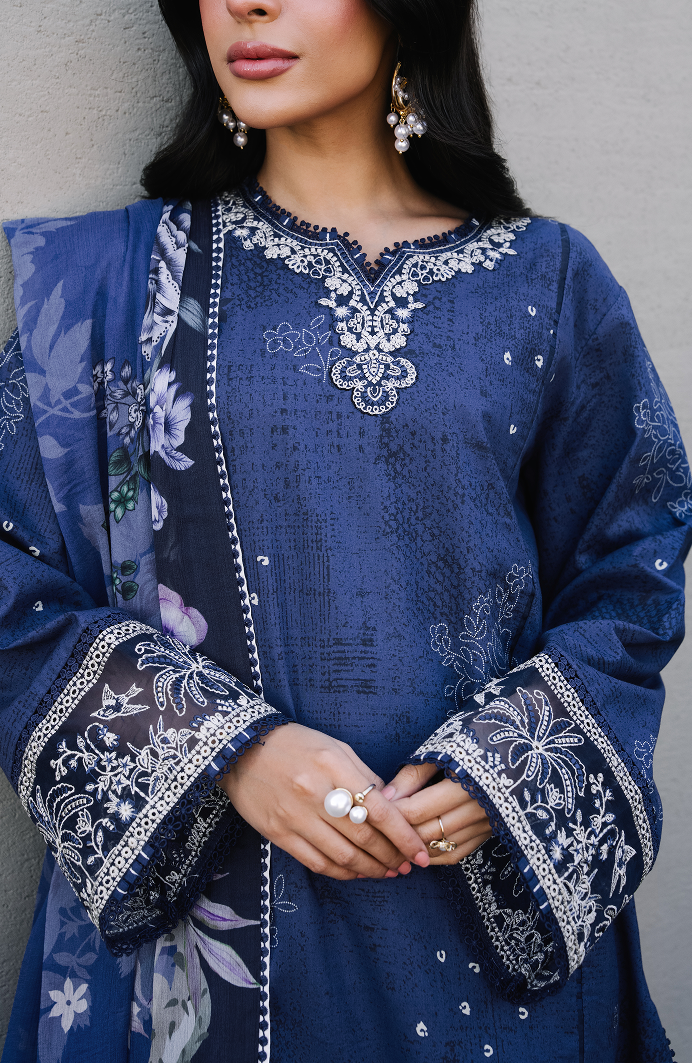 Seran | Afsanah - Unstitched Lawn | Sia