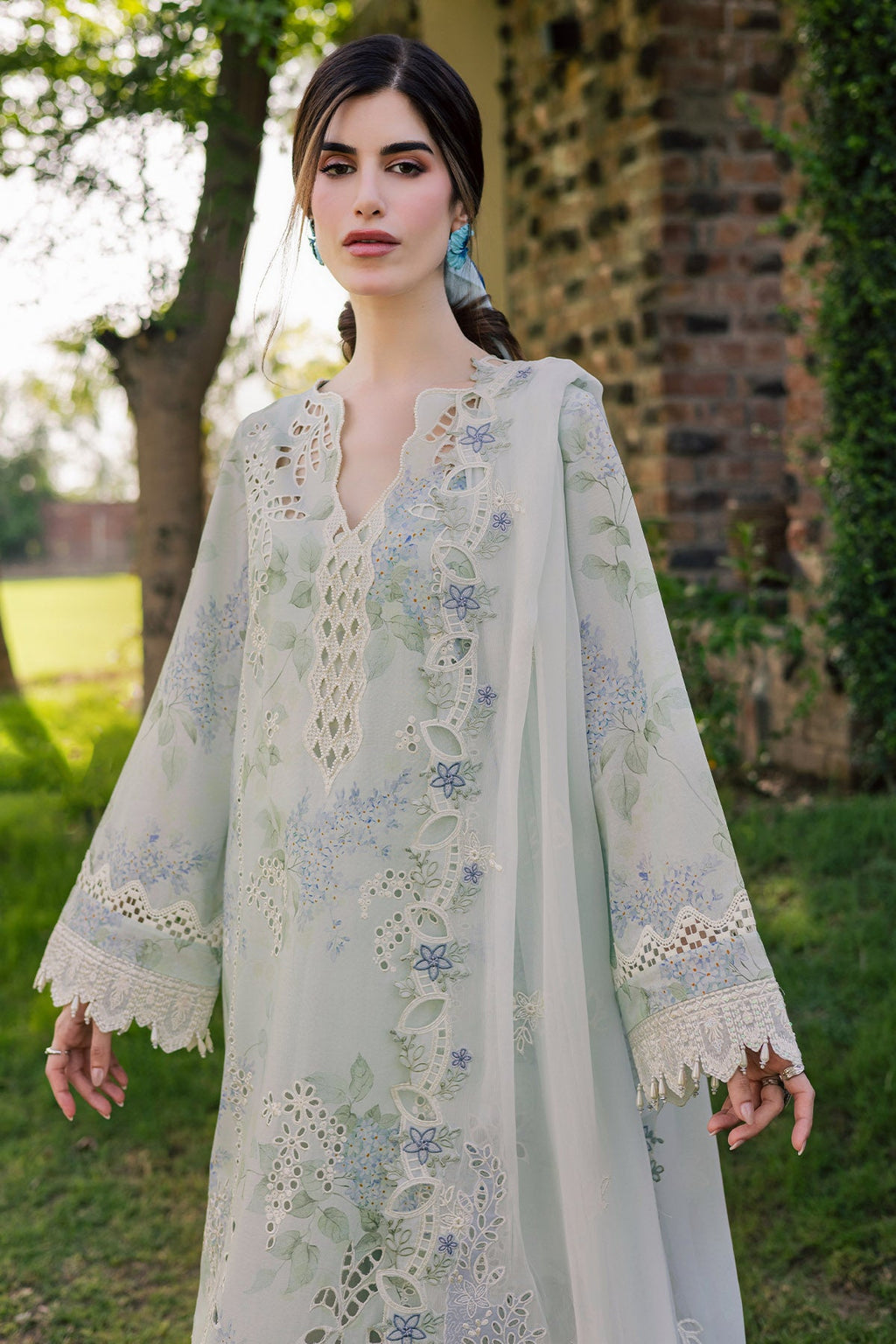Nureh | Lily May Lawn | NE-262
