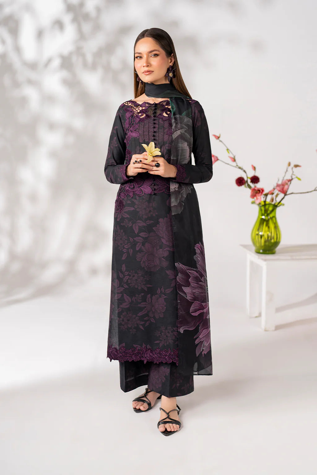 Iznik | Online Exclusive Lawn | UE-270
