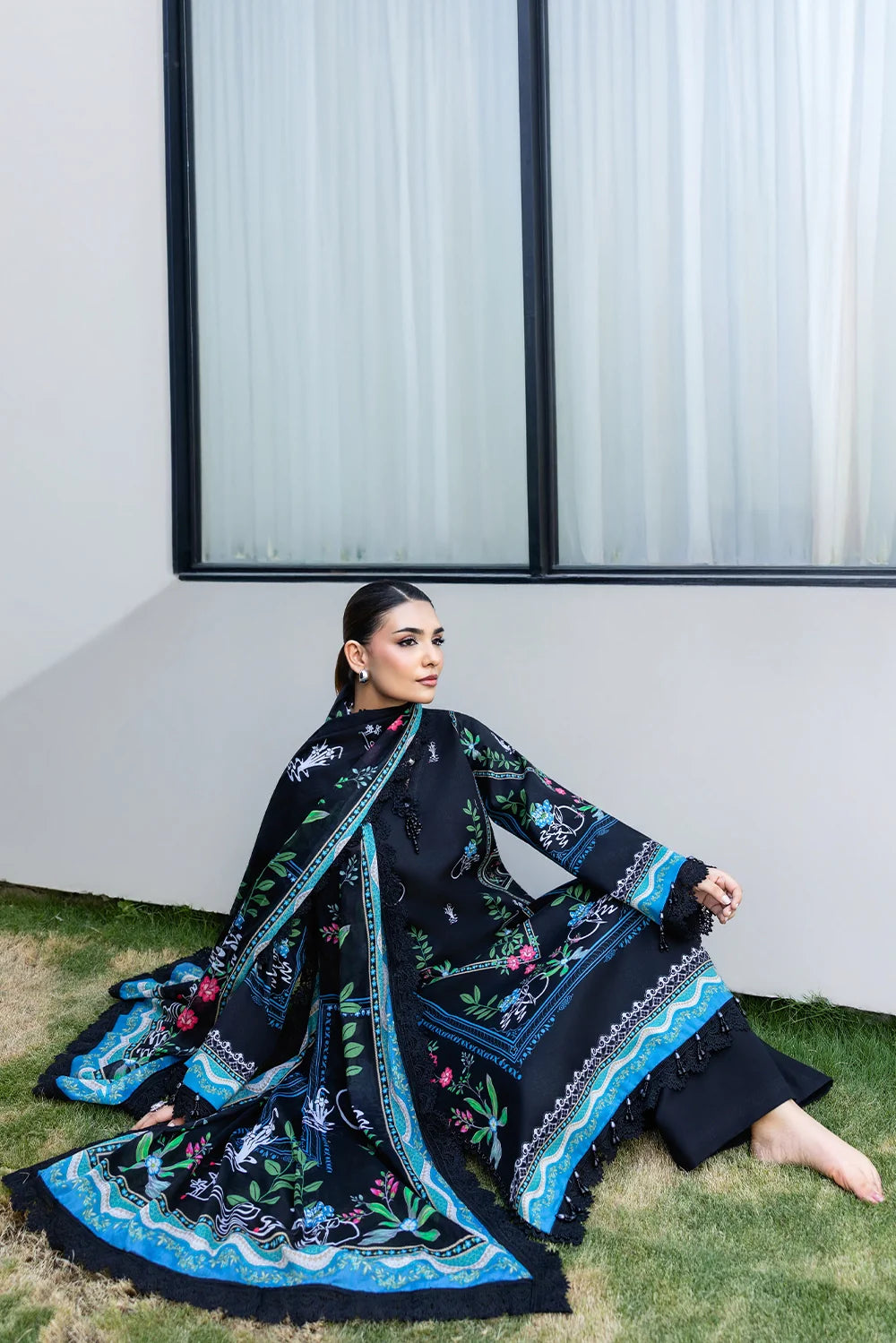 Naqsh | The Breeze Edit Lawn | Moonlit Noir
