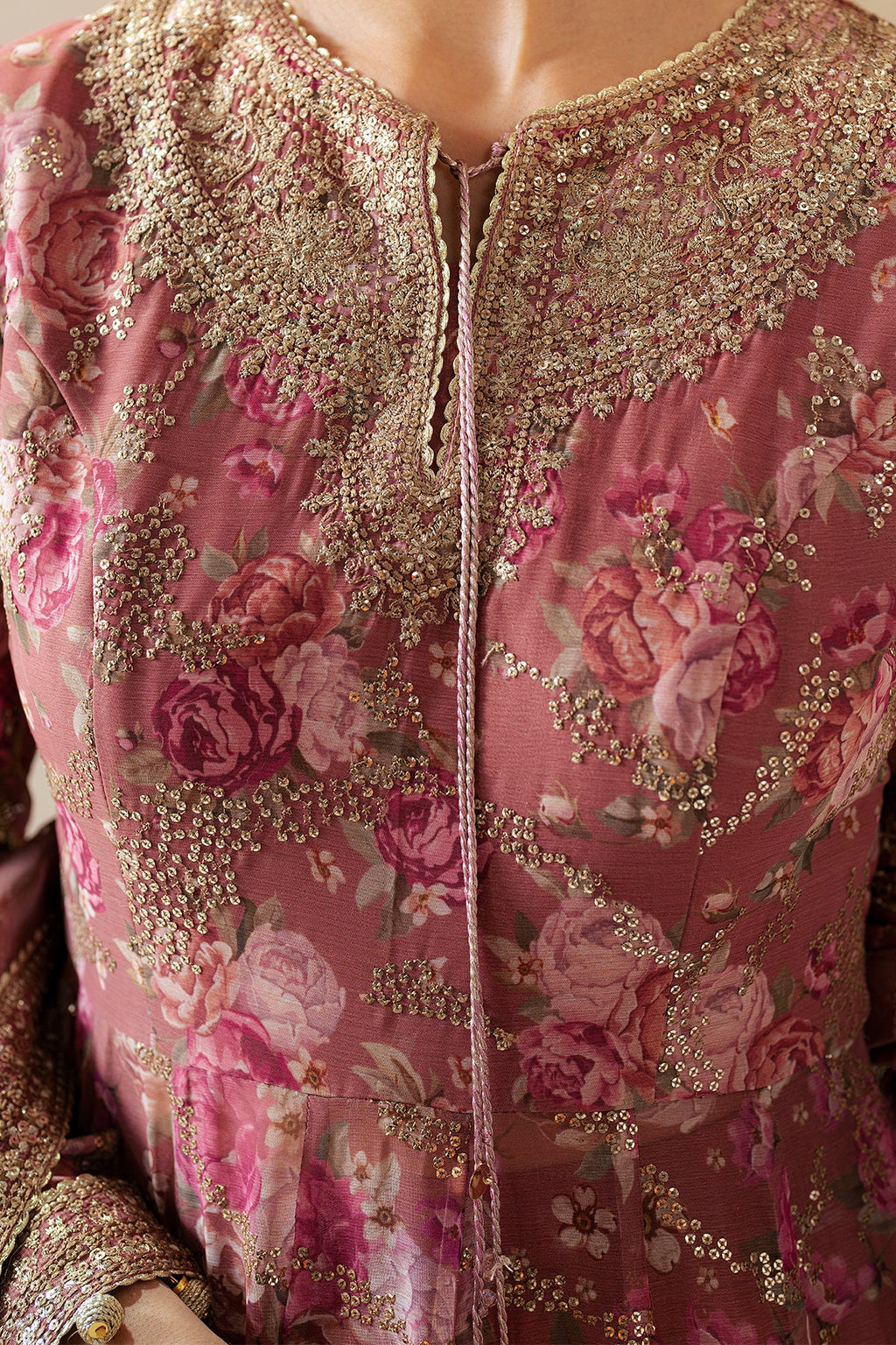 Jazmin | Embroidered Chiffon |  UC-3064