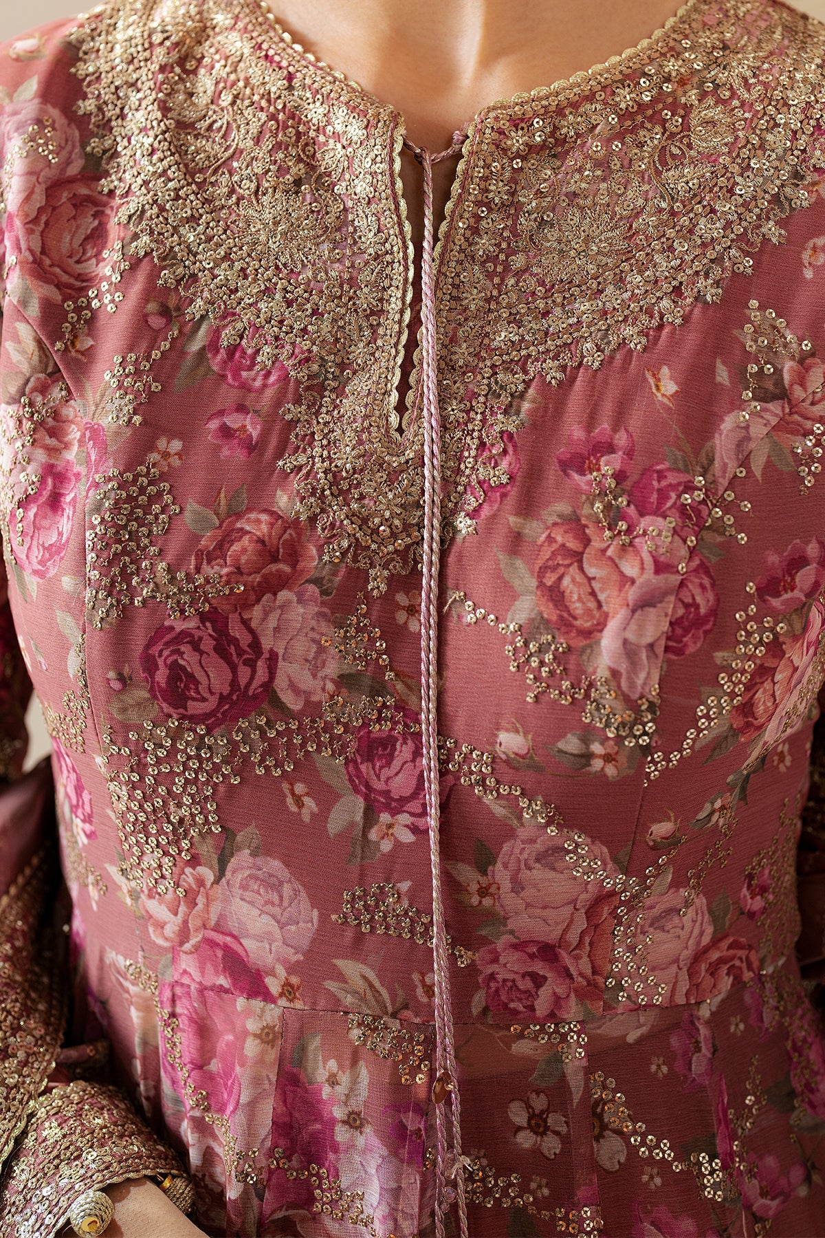 Jazmin | Embroidered Chiffon |  UC-3064