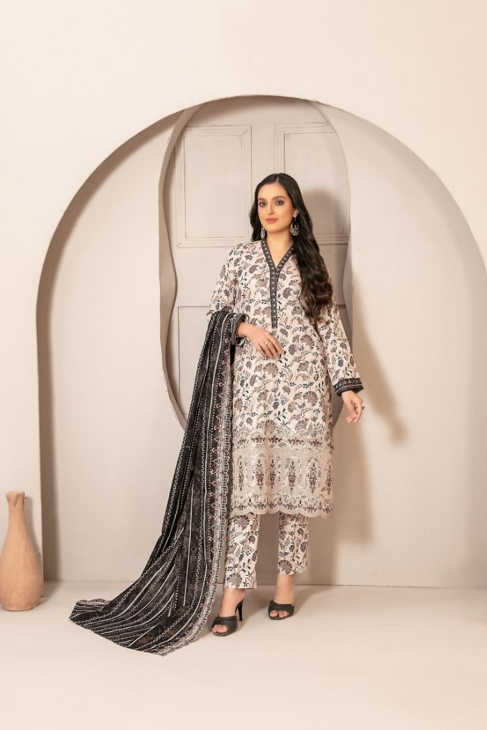 Tawakaal | Almahyra 3Pcs Embroidered Khaddar Winter suiting | D-5596