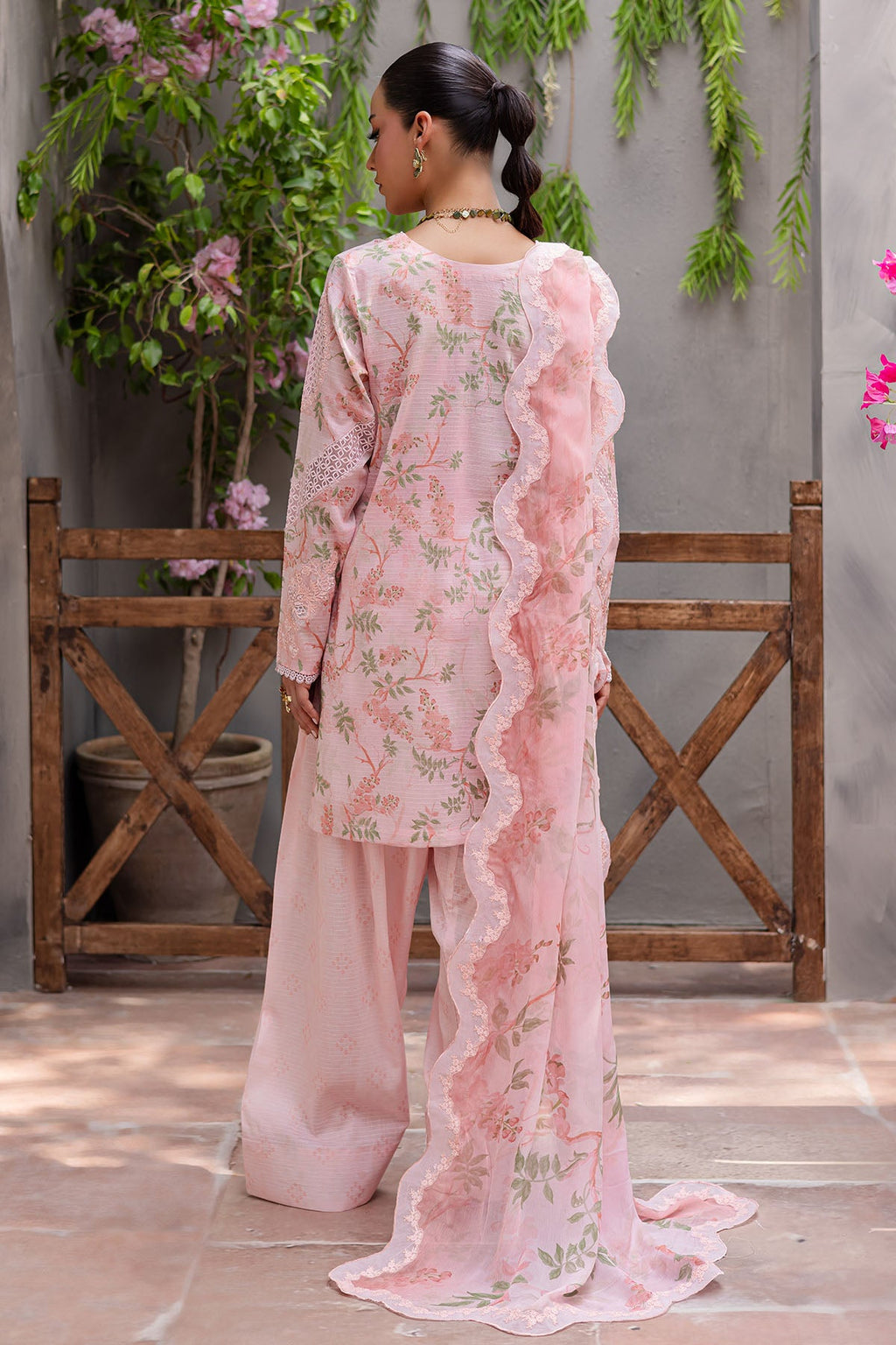 Nureh | Bloom Lawn | BL-08