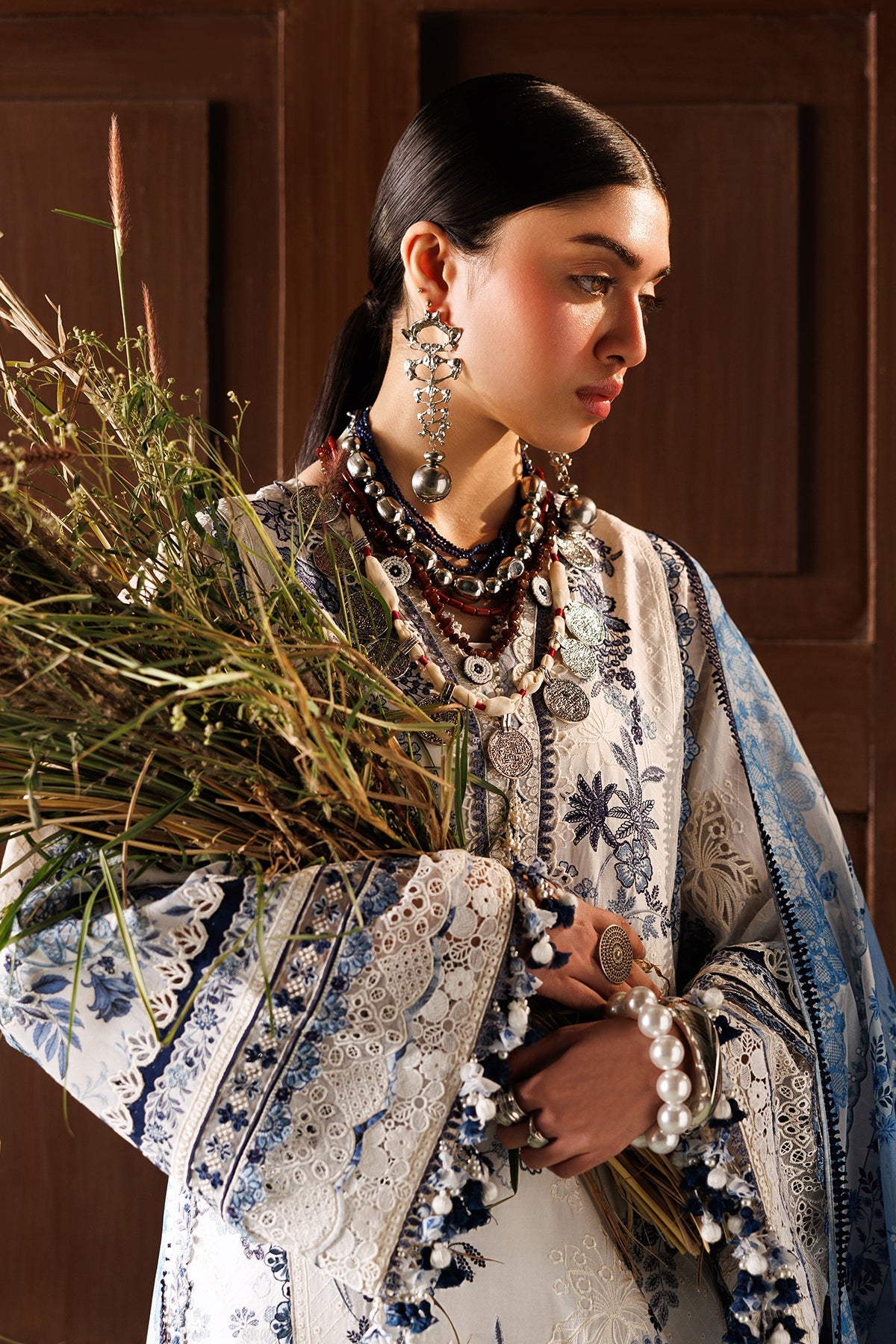 BAROQUE |EMBROIDERED LAWN | EL26-D06