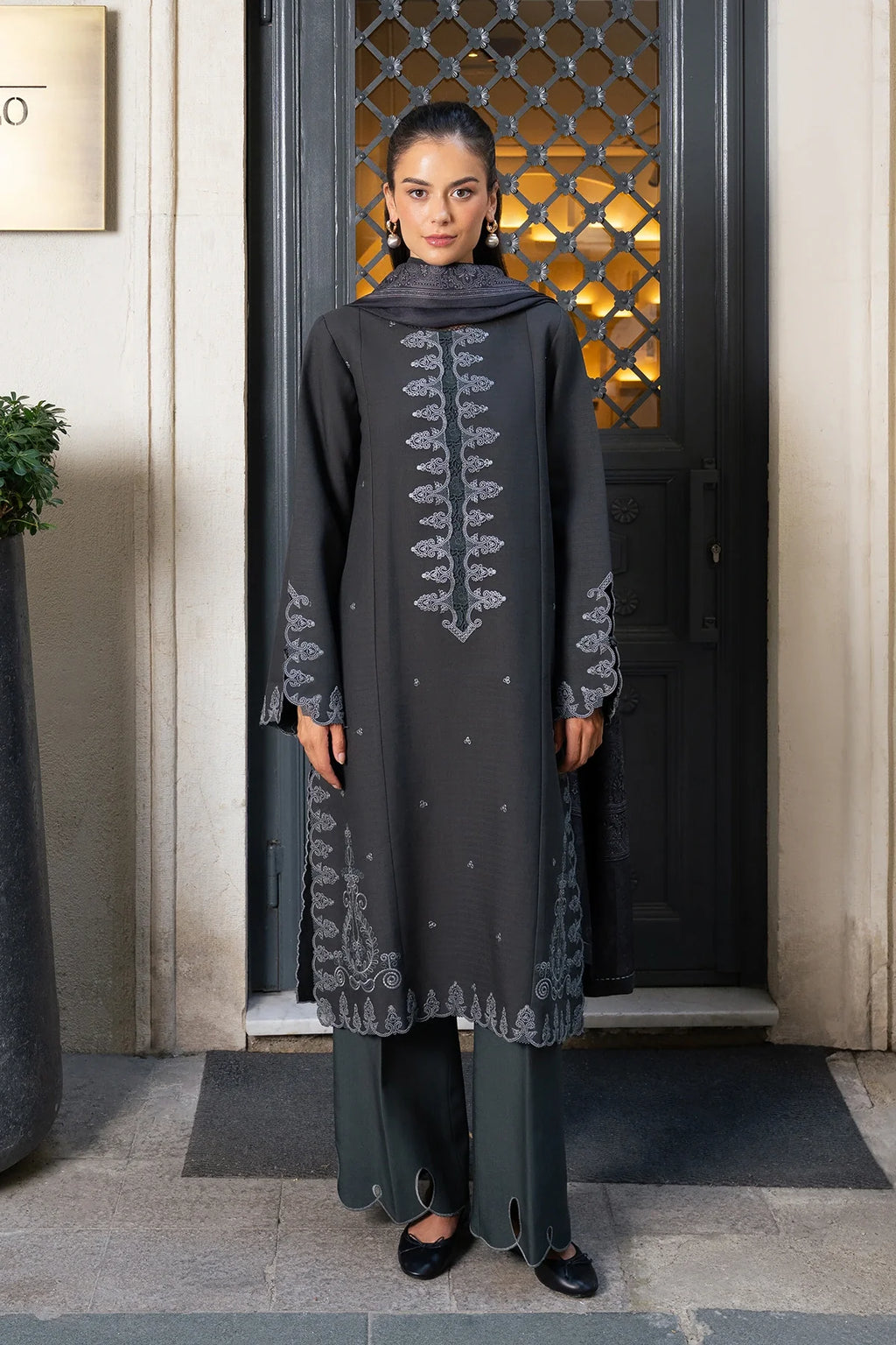Rang Rasiya | Meet Me in Istanbul Khaddar Winter | Slate