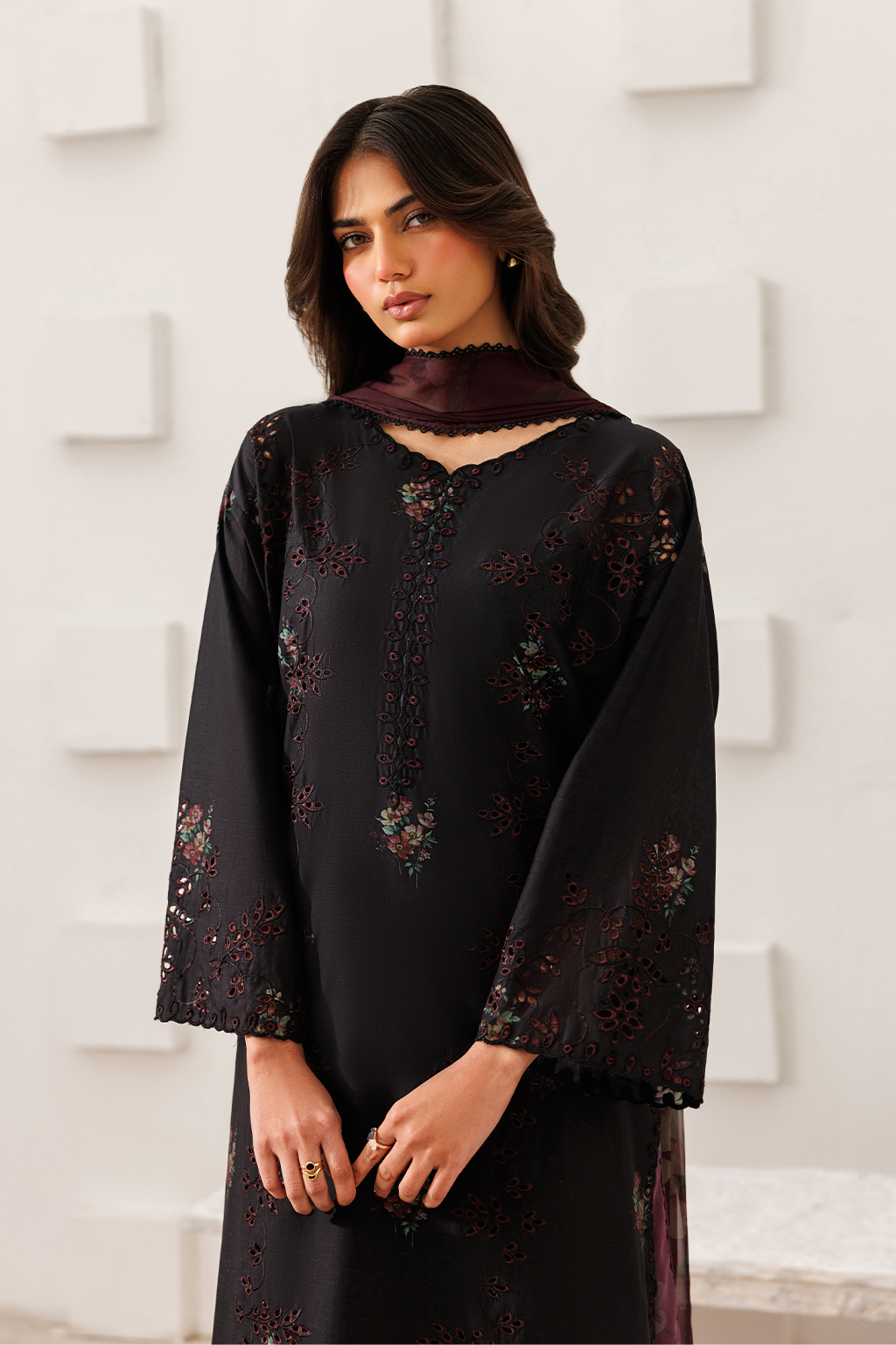 Iznik | Printed Lawn | UE-637