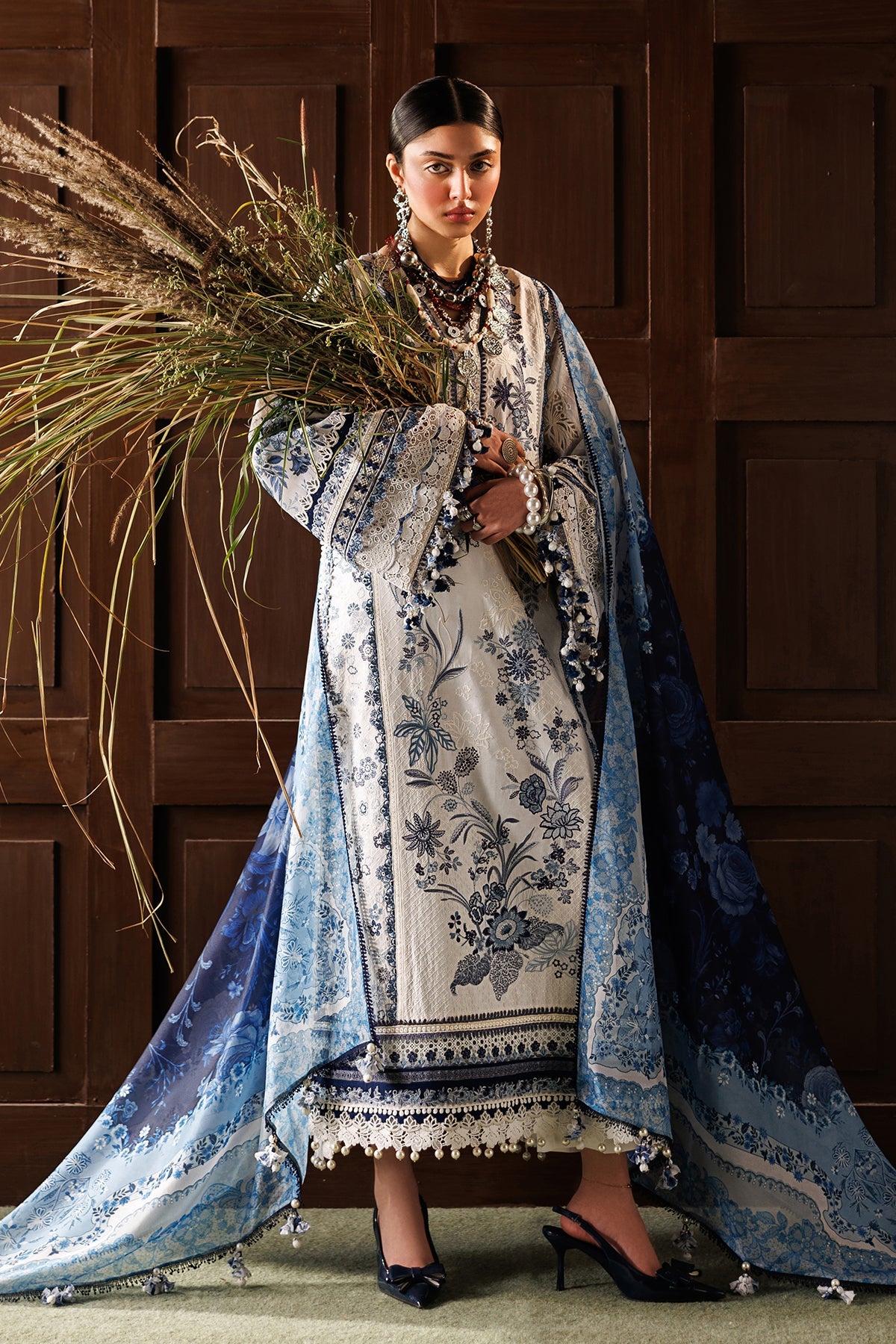 BAROQUE |EMBROIDERED LAWN | EL26-D06