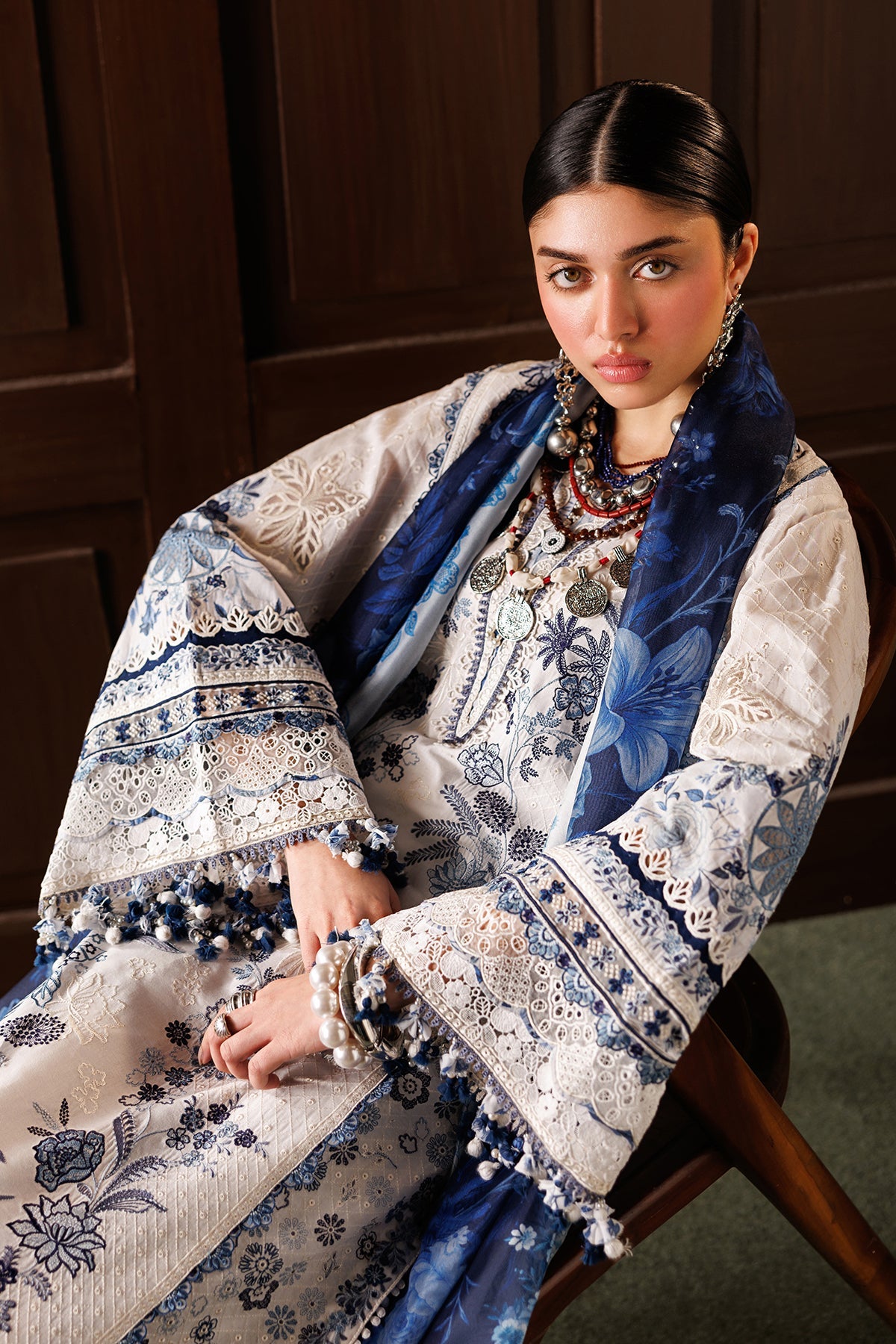 BAROQUE |EMBROIDERED LAWN | EL26-D06