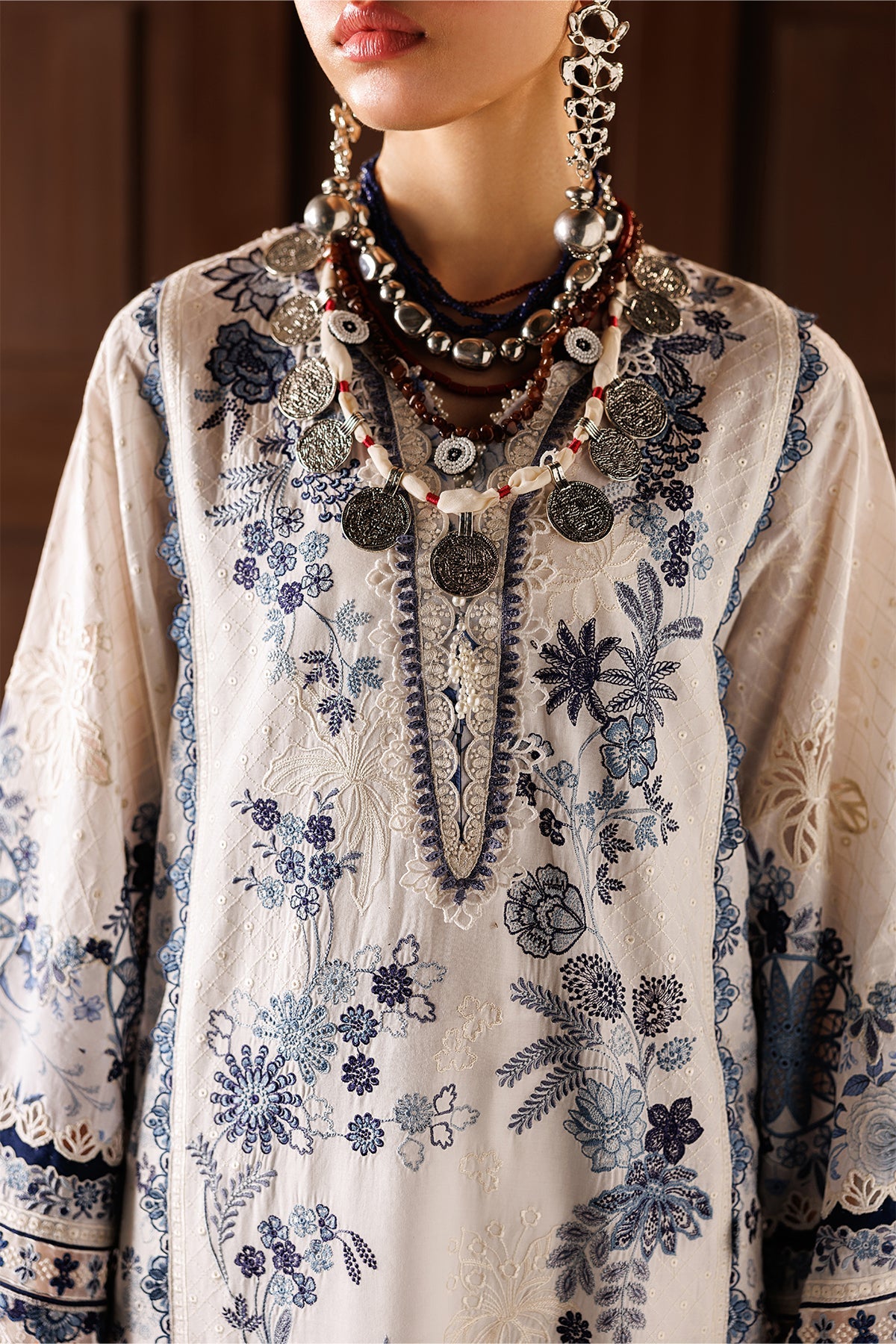 BAROQUE |EMBROIDERED LAWN | EL26-D06