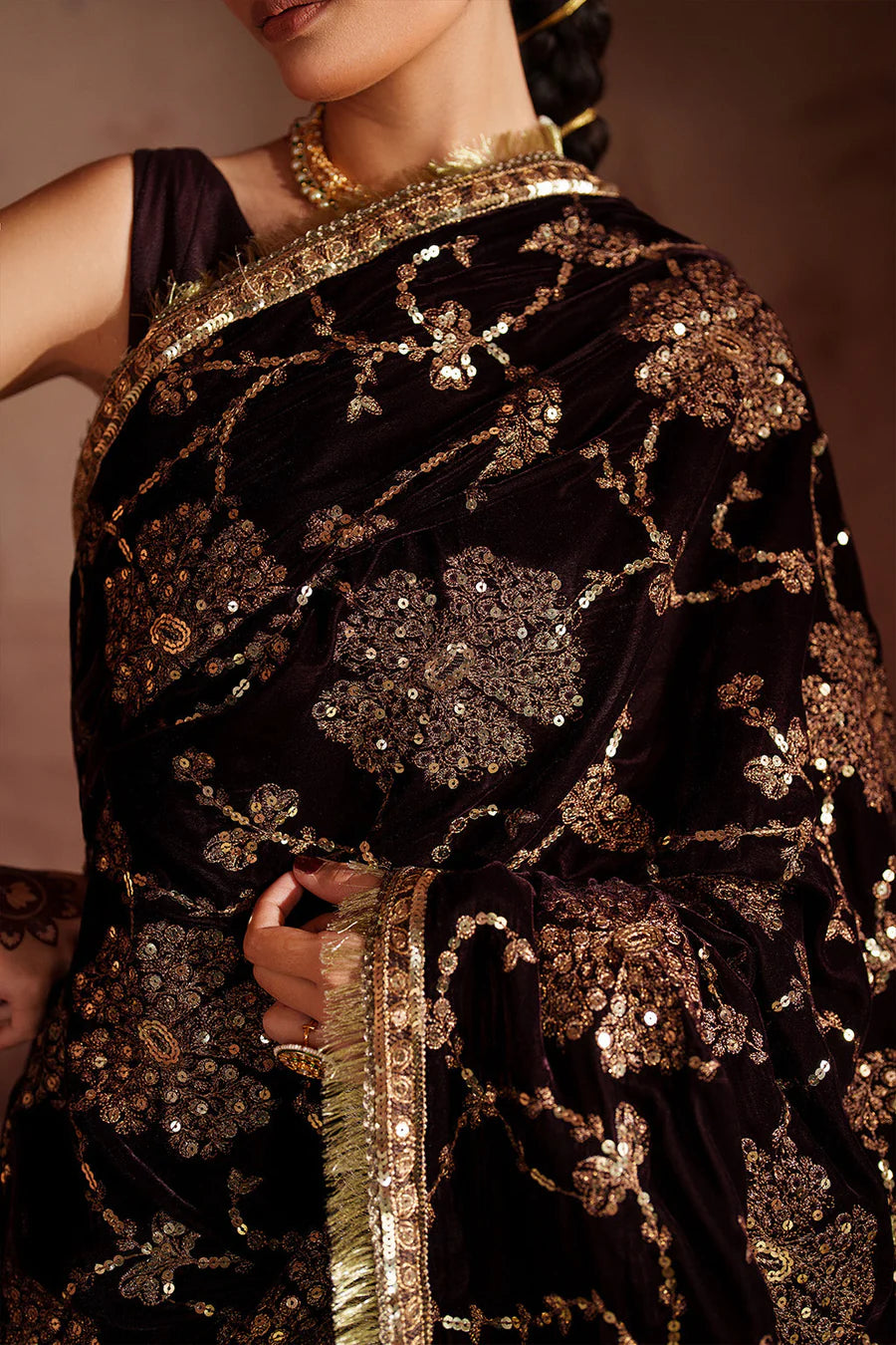 IZNIK | VELVET FORMALS | IV-63