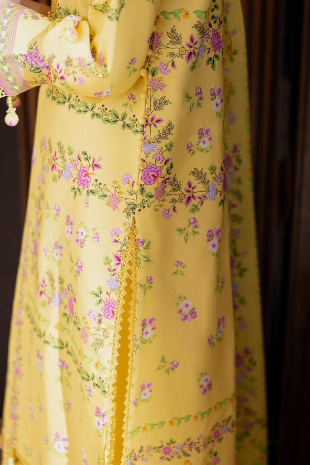 Naqsh | Midnight Meadow Lawn | Citrine