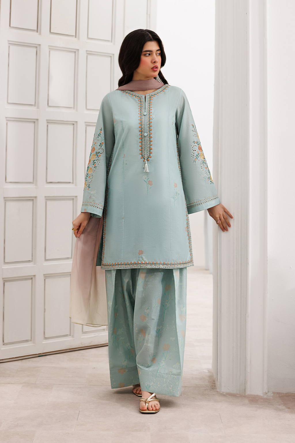 Iznik | Printed Lawn | UE-636