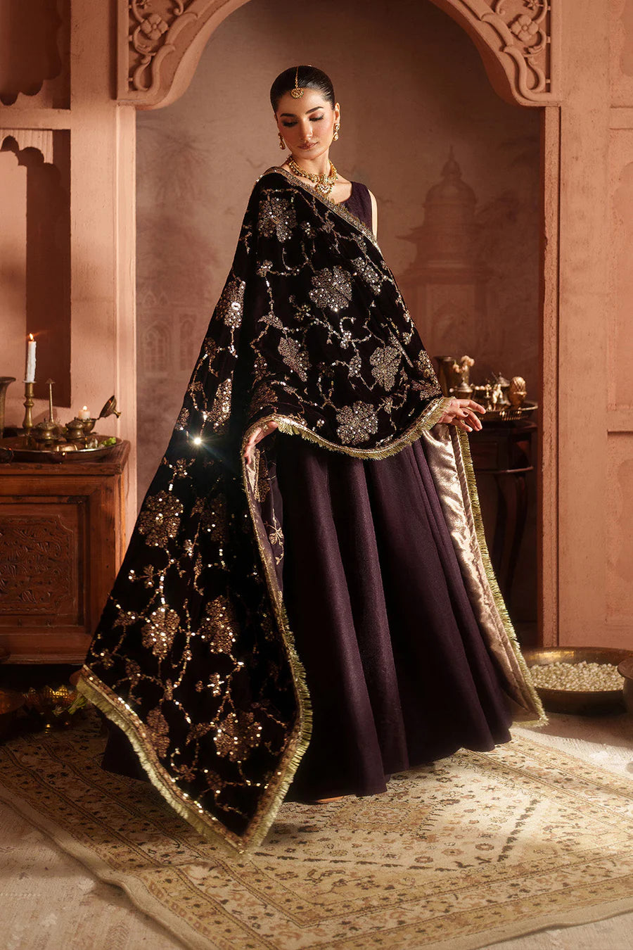 IZNIK | VELVET FORMALS | IV-63
