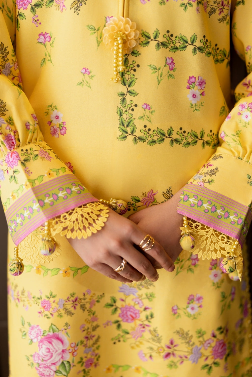 Naqsh | Midnight Meadow Lawn | Citrine