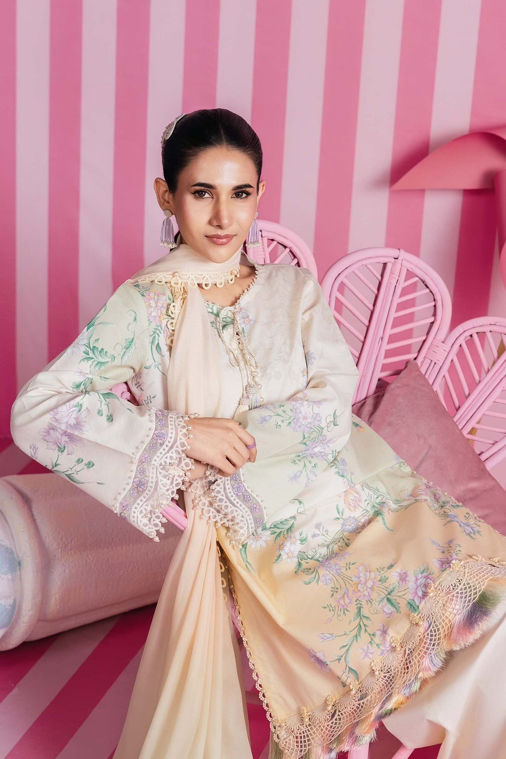 MARIA B | 3 Pc Unstitched Embroidered Lawn Suit | MB-CUSV13-07A