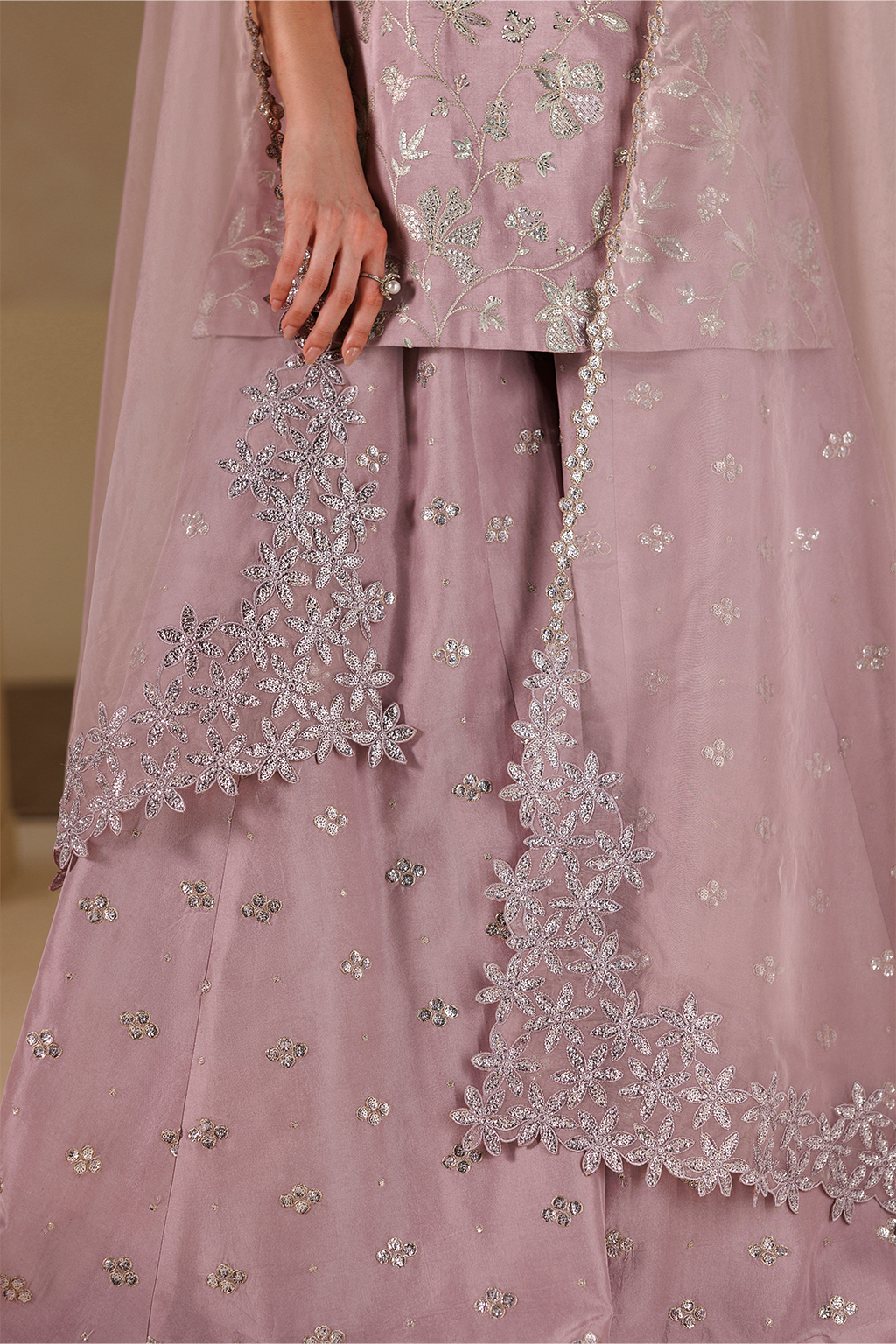 Iznik | Formals 26 Embroidered Ramen Silk | UE-730