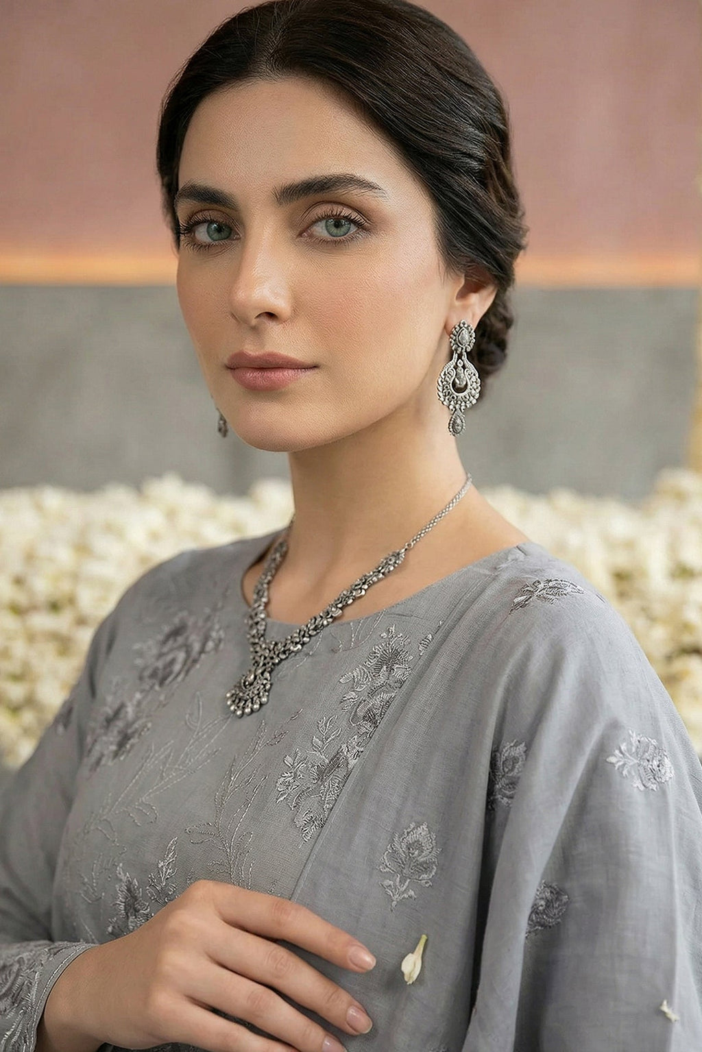 Noor E Fajar | Saira Luxury Lawn | NF-1559