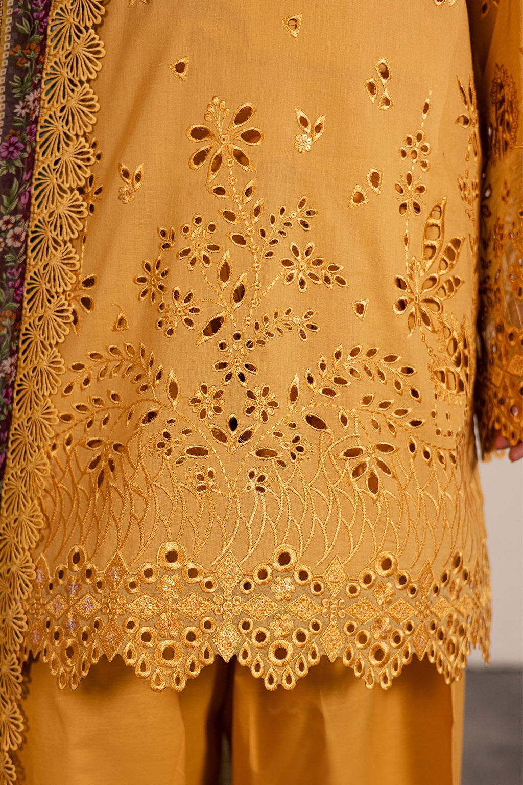 Nureh | Bazar Embroidered lawn | NE-254