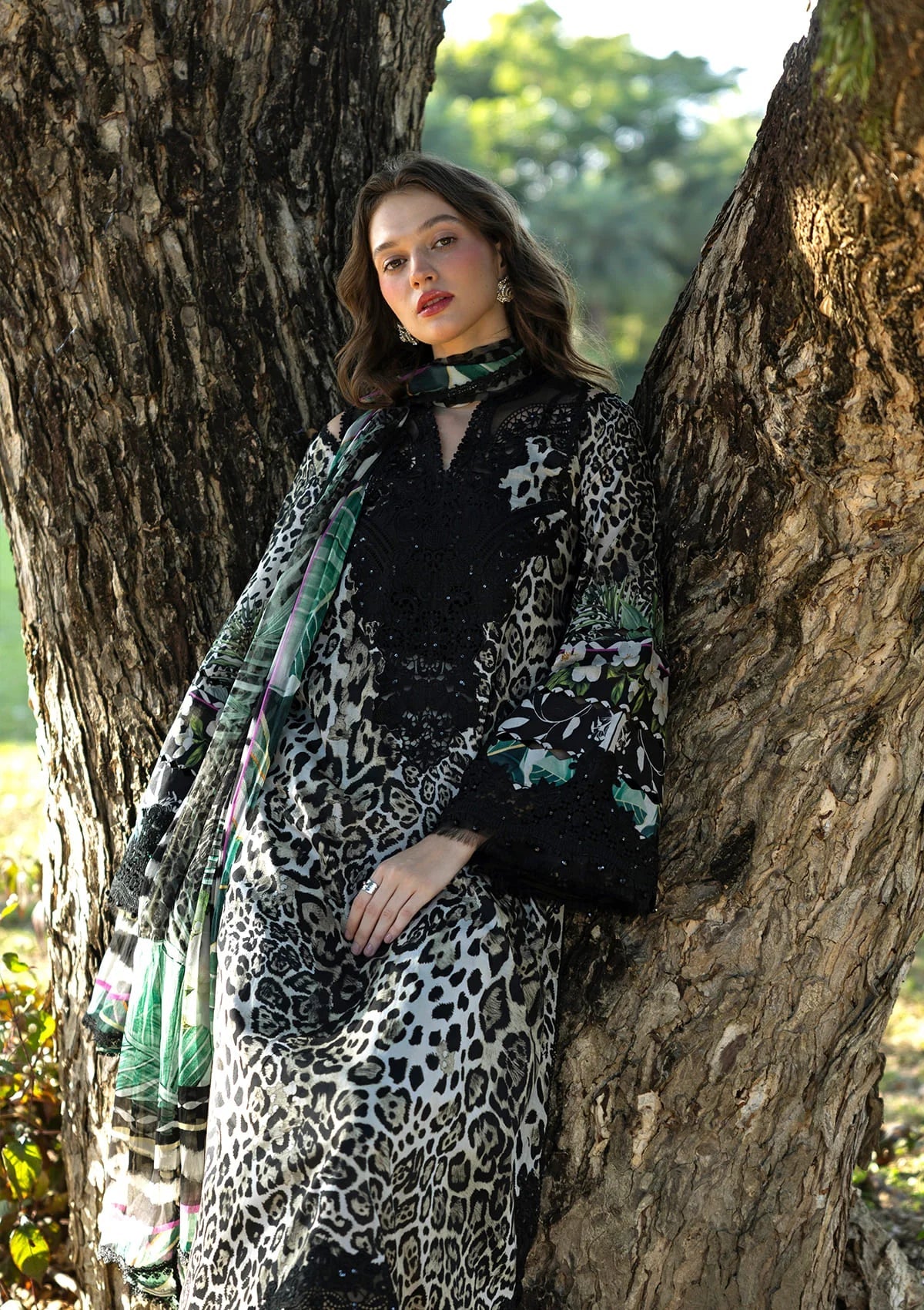 Elaf | Signature Embroidered Printed Lawn | Belladurne