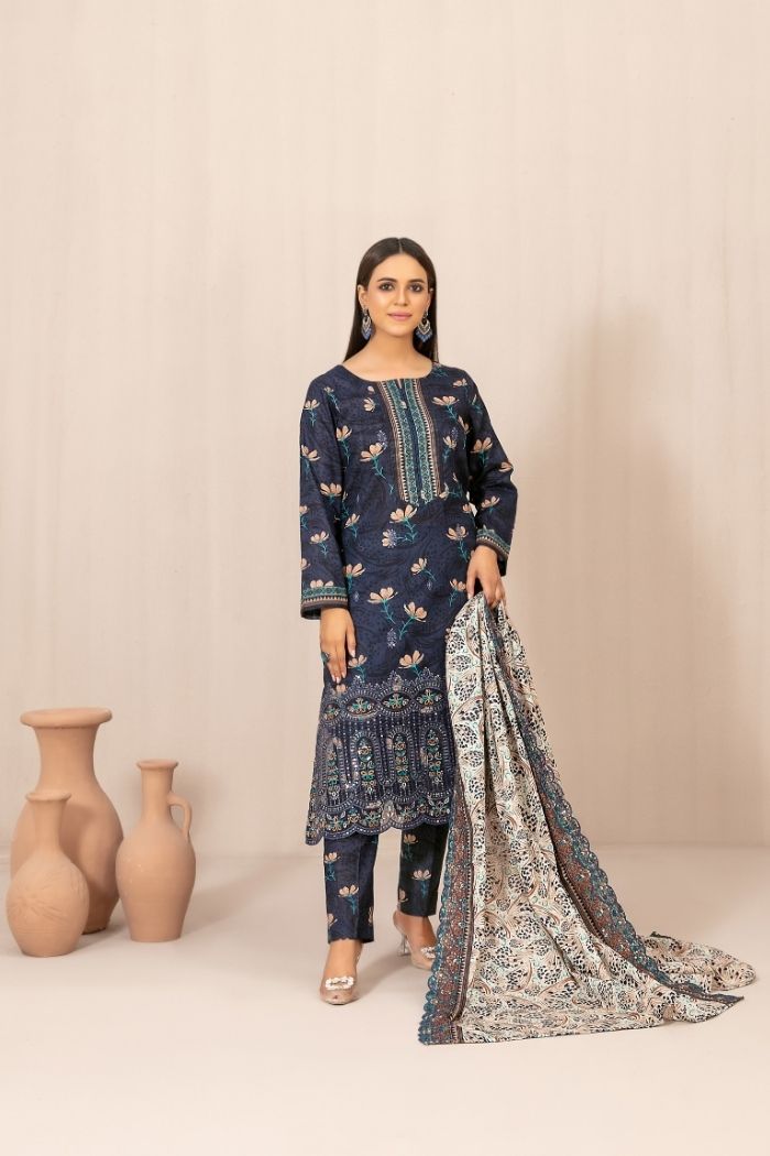 Tawakaal | Almahyra 3Pcs Embroidered Khaddar Winter suiting | D-5597